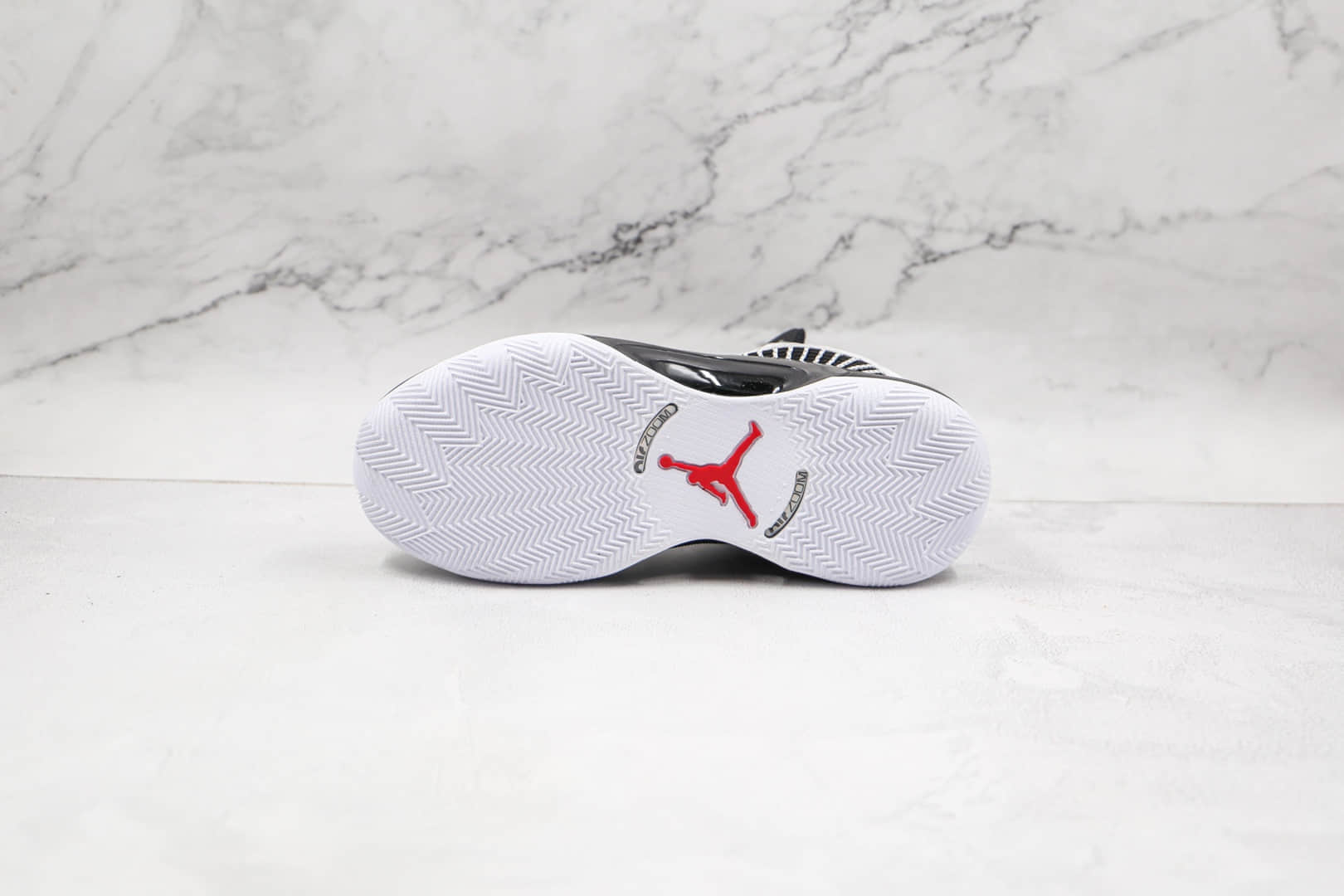 乔丹AIR JORDAN XXXV LOW纯原版本黑白色AJ35代篮球鞋内置Zoom气垫支持实战 货号:CW2459-101