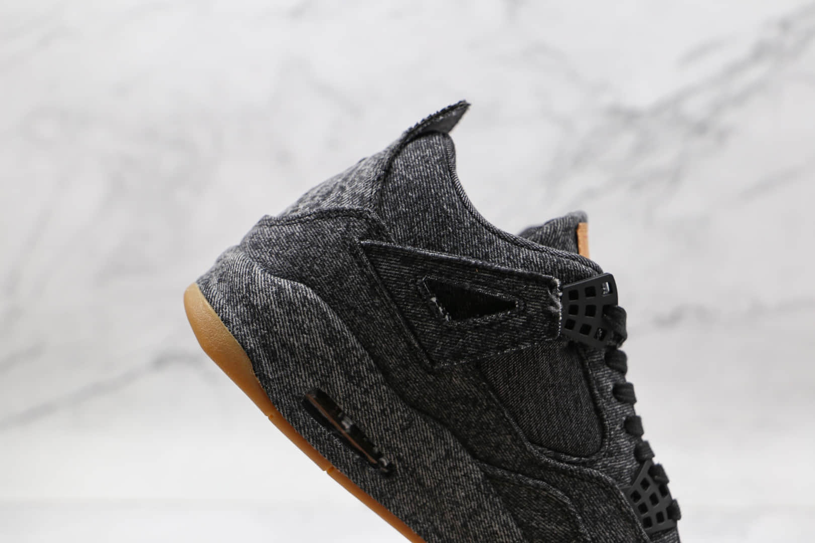 乔丹Air Jordan 4 x Levi’s李维斯联名款公司级版本AJ4牛仔黑丹宁帆布篮球鞋原盒原标 货号:AO2571-001