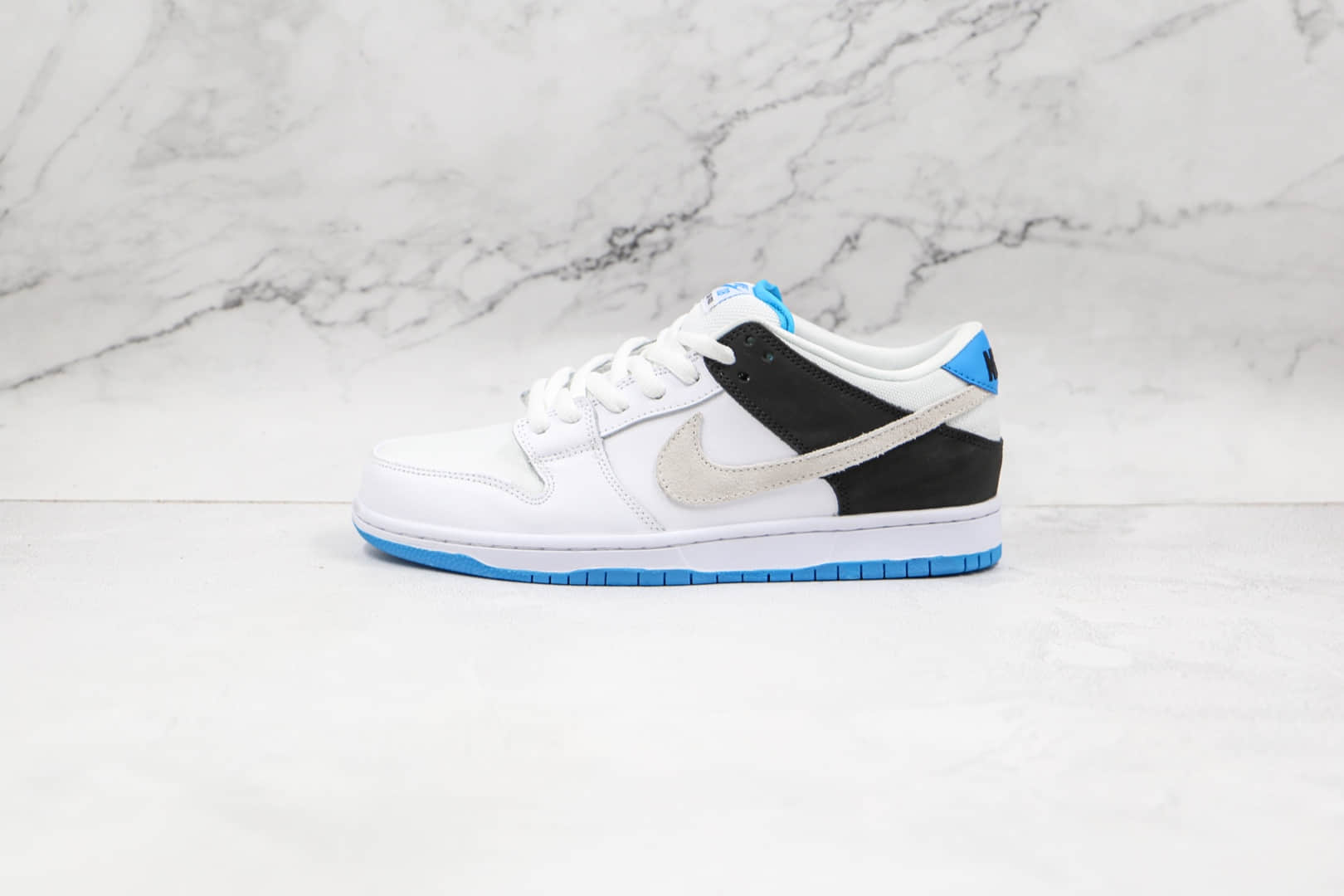 耐克Nike DUNK SB Laser Blue纯原版本低帮SB DUNK白蓝黑色拼色板鞋内置气垫 (ID:67369) - 图片1