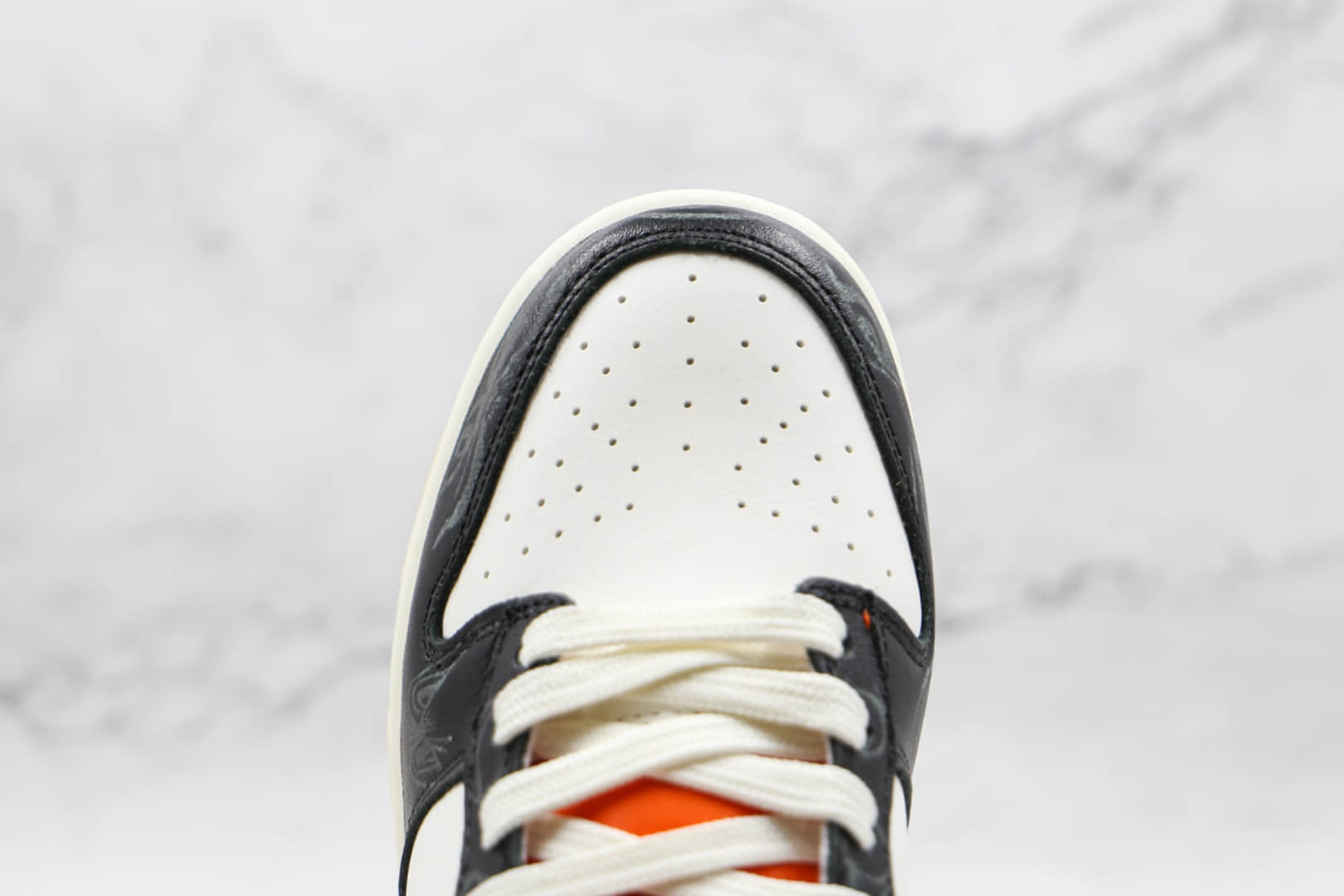 耐克NiKe Dunk SB Low纯原版本低帮SB DUNK黑白橙夜光万圣节板鞋内置气垫 货号:DD3357-100