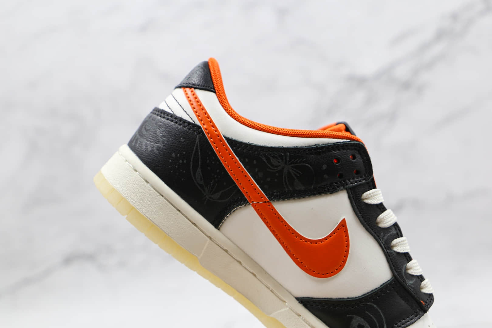 耐克NiKe Dunk SB Low纯原版本低帮SB DUNK黑白橙夜光万圣节板鞋内置气垫 货号:DD3357-100