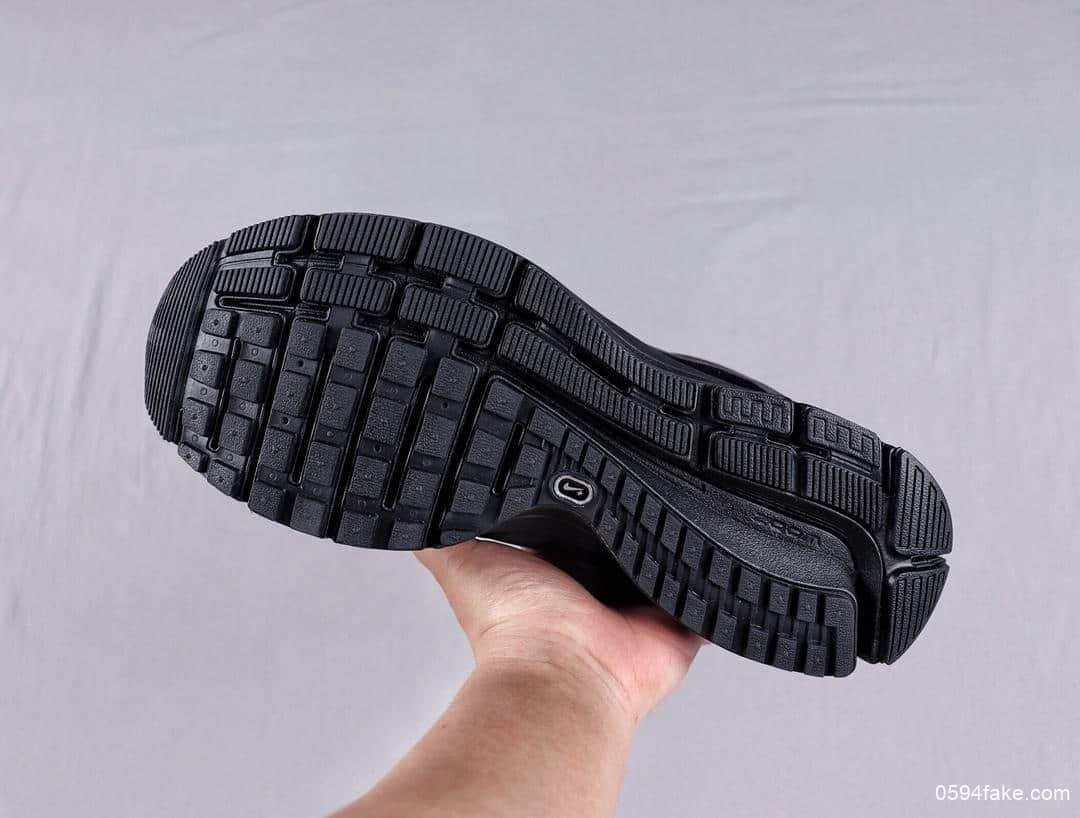 耐克Nike Air Zoom Pegasus+ 30公司级登月系列3M反光变色龙轻质运动跑步鞋 货号:616242-002