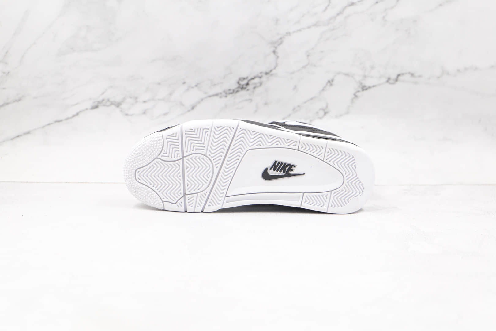 耐克Nike Air Flight 89纯原版本星际篮球鞋主题黑白色复古篮球鞋原楦头纸板打造 货号:CT1570-001