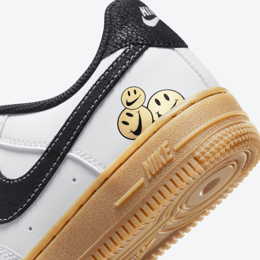 “Have a Nike Day“主题!全新笑脸AF1首度曝光! 货号:DO5856-100