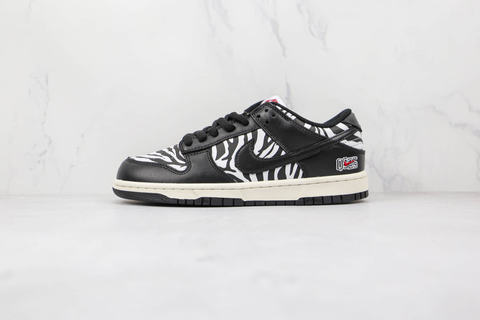 耐克Nike SB Dunk Low Zebra x Quartersnacks联名款纯原版本低帮SB DUNK黑斑马配色板鞋原档案数据开发 (ID:70940) - 图片1