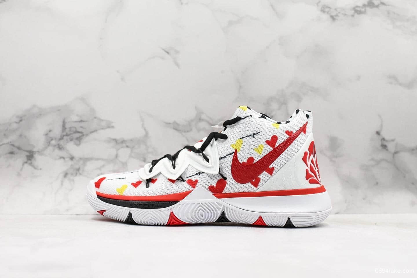 耐克Nike Kyrie 5 EP BHM PE纯原版本欧文5代情人节限定新配色室内实战休闲运动篮球鞋 (ID:7124) - 图片1