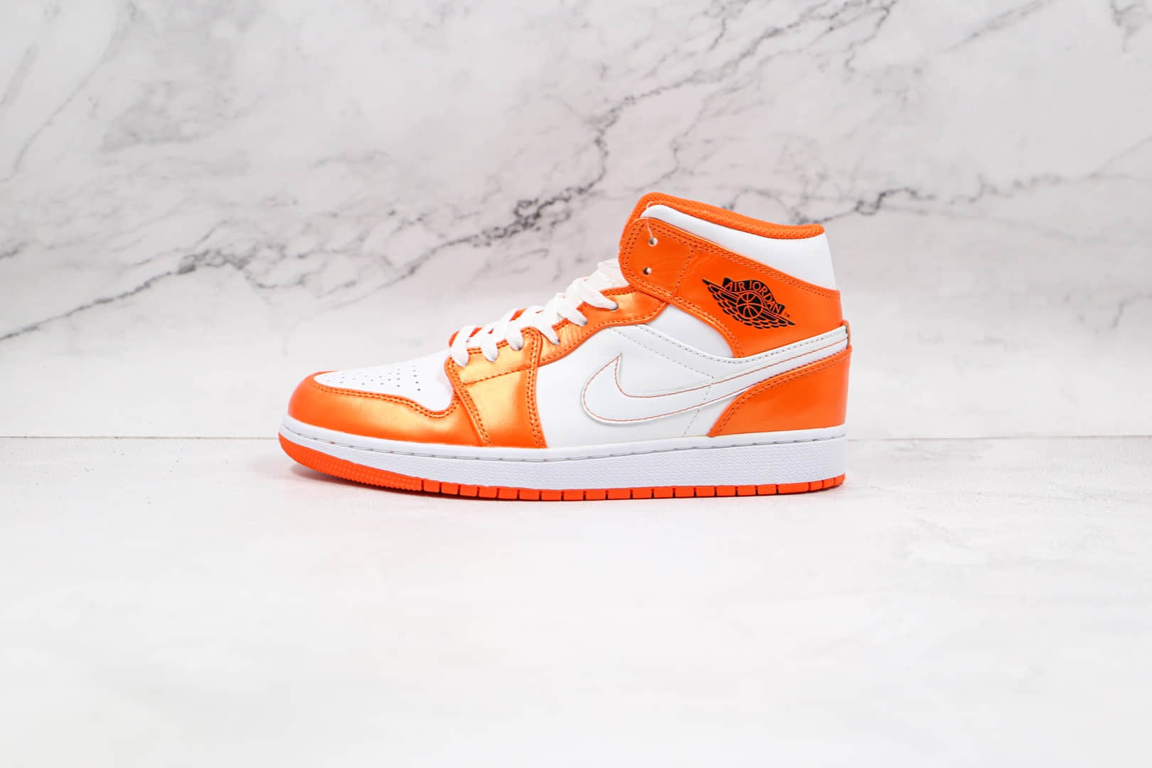 乔丹Air Jordan 1 Mid纯原版本中帮AJ1白橙小扣碎板鞋原档案数据开发 (ID:71619) - 图片1