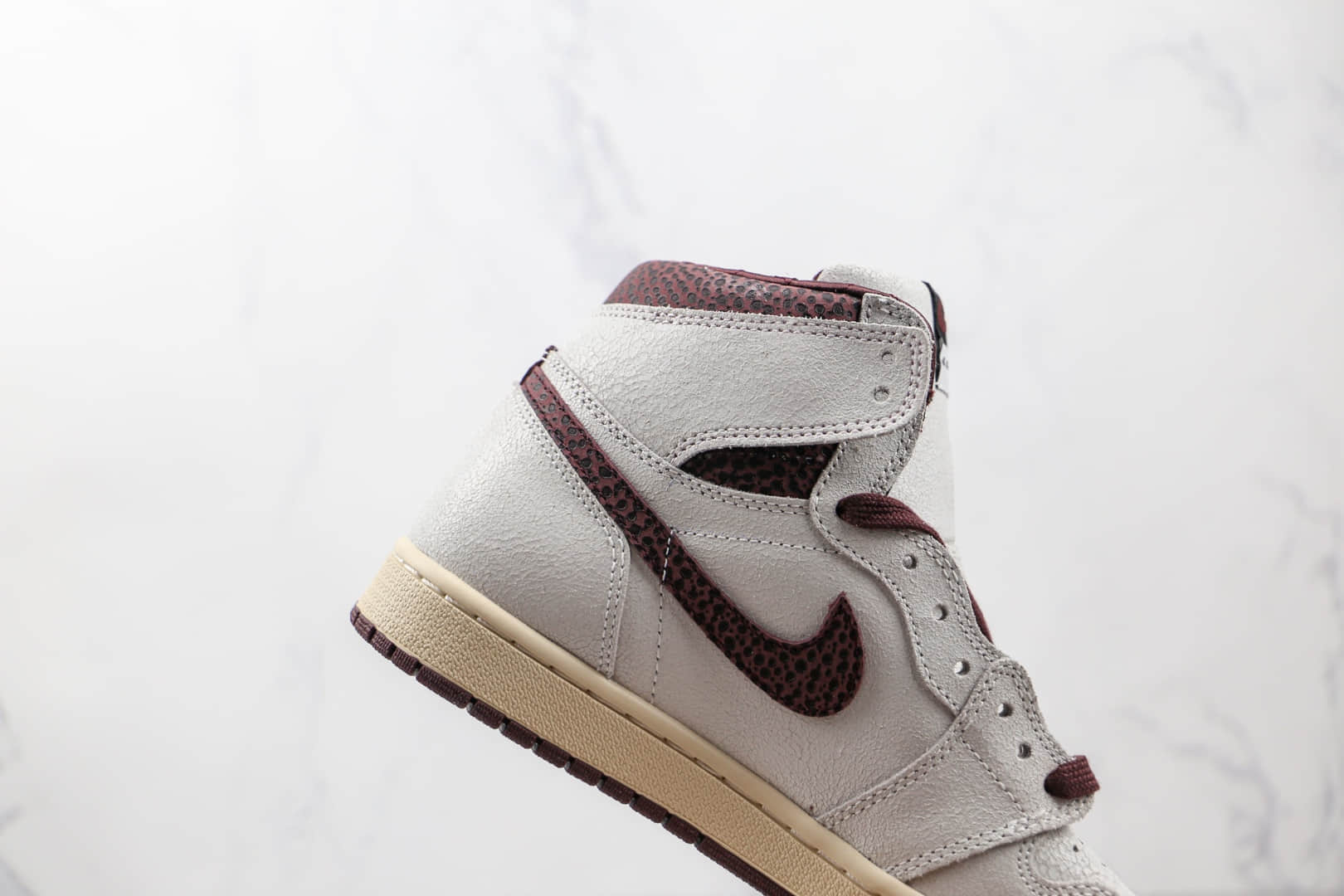 乔丹Air Jordan 1 High OG纯原版本高帮AJ1白酒红色蛇皮纹爆裂纹篮球鞋原楦头纸板打造 货号：DO7097-100