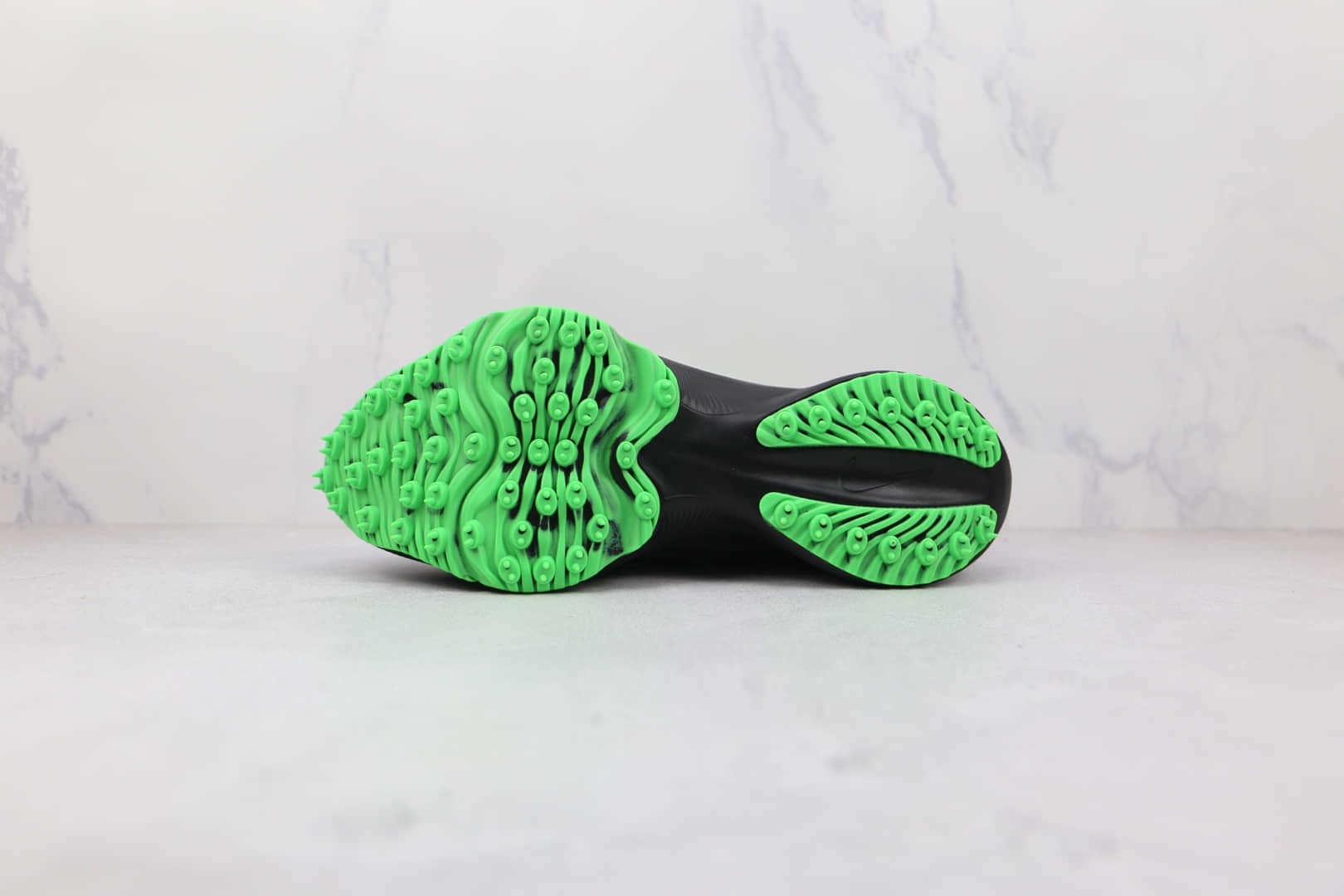 耐克Nike Air Zoom Tempo NEXT% x Off White联名款纯原版本黑绿色钉钉鞋原档案数据开发 货号:CV0697-001