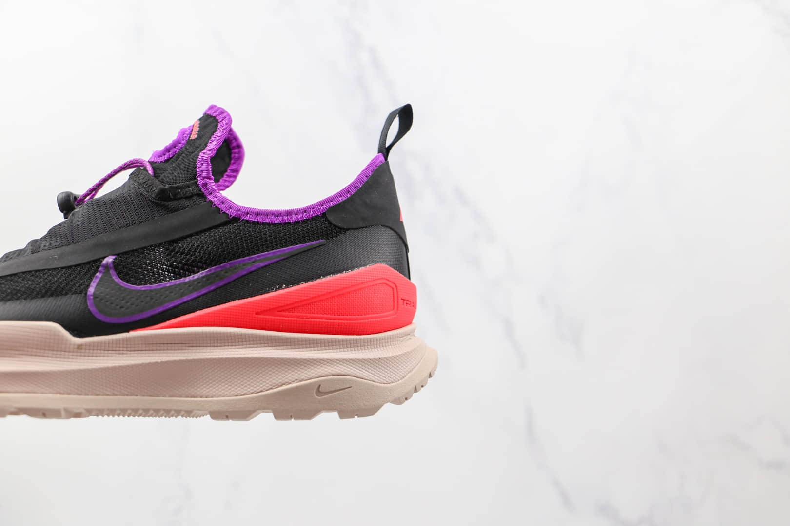 耐克Nike ACG Zoom Air AO纯原版本黑紫色ACG户外登山鞋原盒原标原楦头纸板打造 货号:CT2898-001