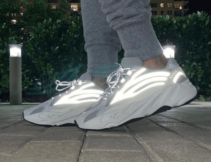 椰子700 V2首发配色“Static”明年春季回归! 货号:EF2829
