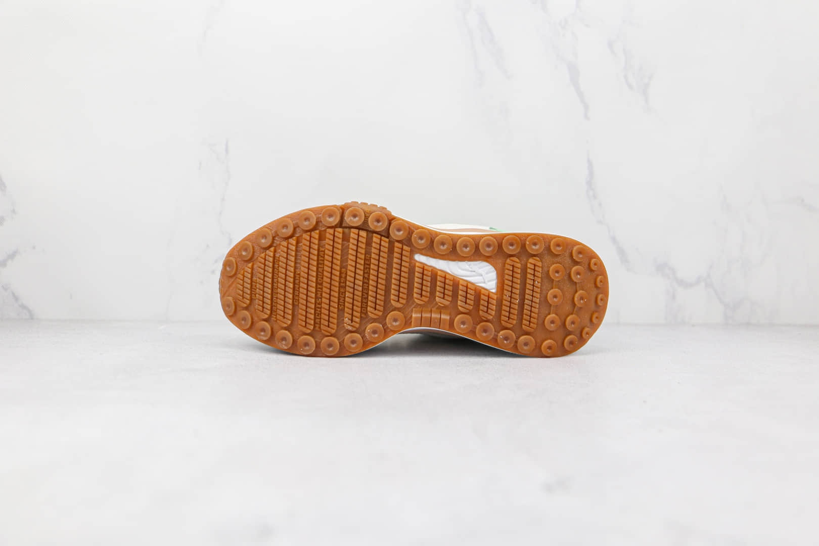 彪马PUMA X Animal Crossing联名款纯原版本动物森友会图案跑鞋原盒原标 货号:382961-01