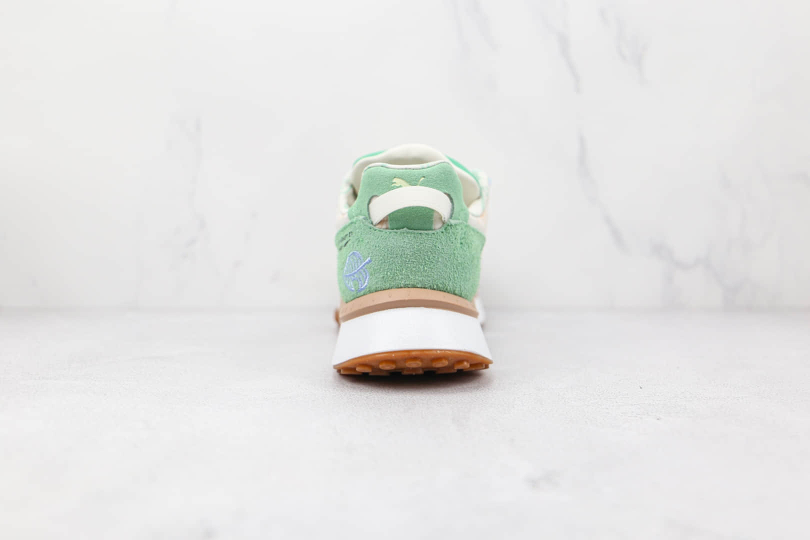 彪马PUMA X Animal Crossing联名款纯原版本动物森友会图案跑鞋原盒原标 货号:382961-01