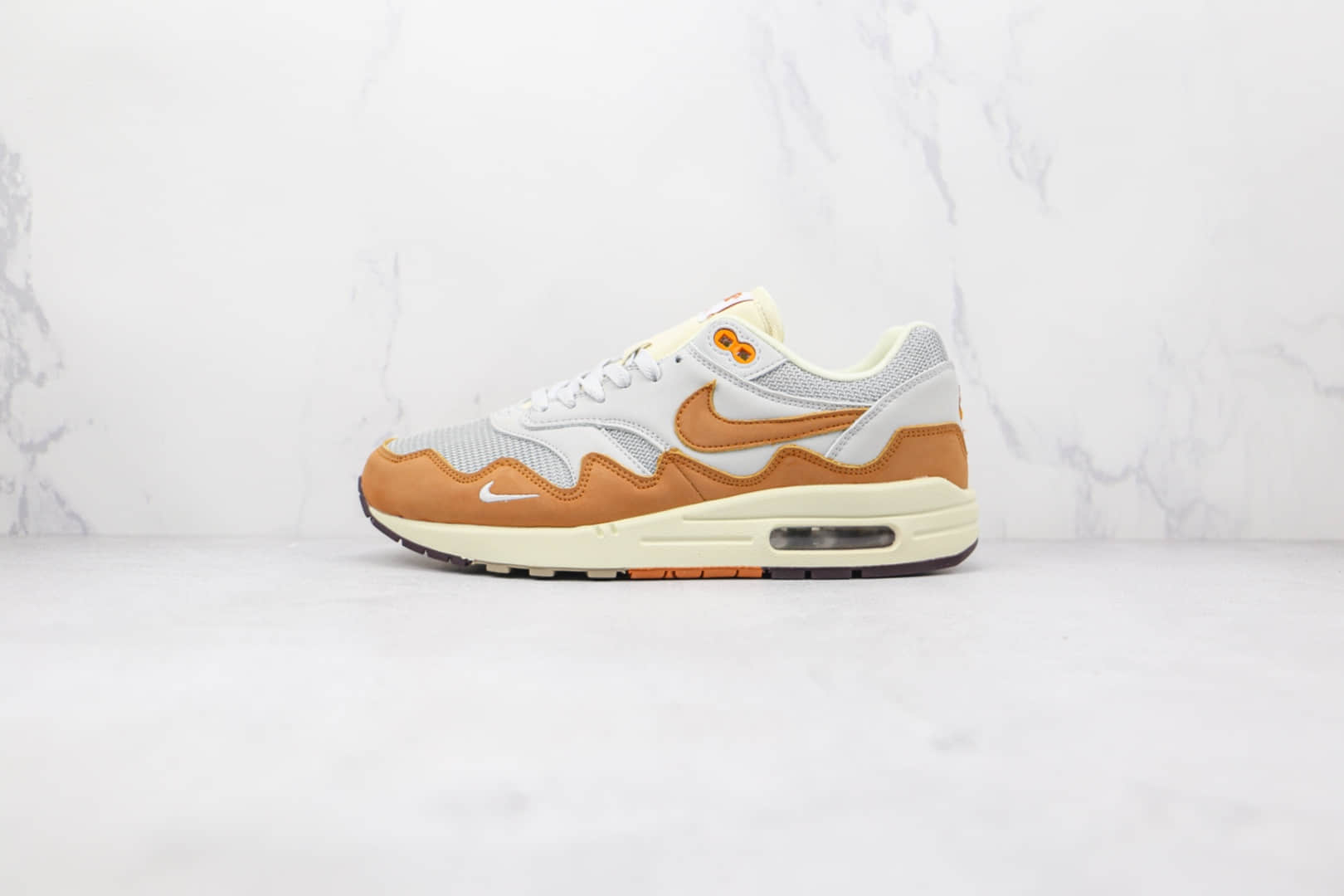 耐克Nike Air Max 1 Monarch 1 x Patta联名款纯原版本灰棕色波浪纹Max1气垫鞋原楦头纸板打造 (ID:76480) - 图片1