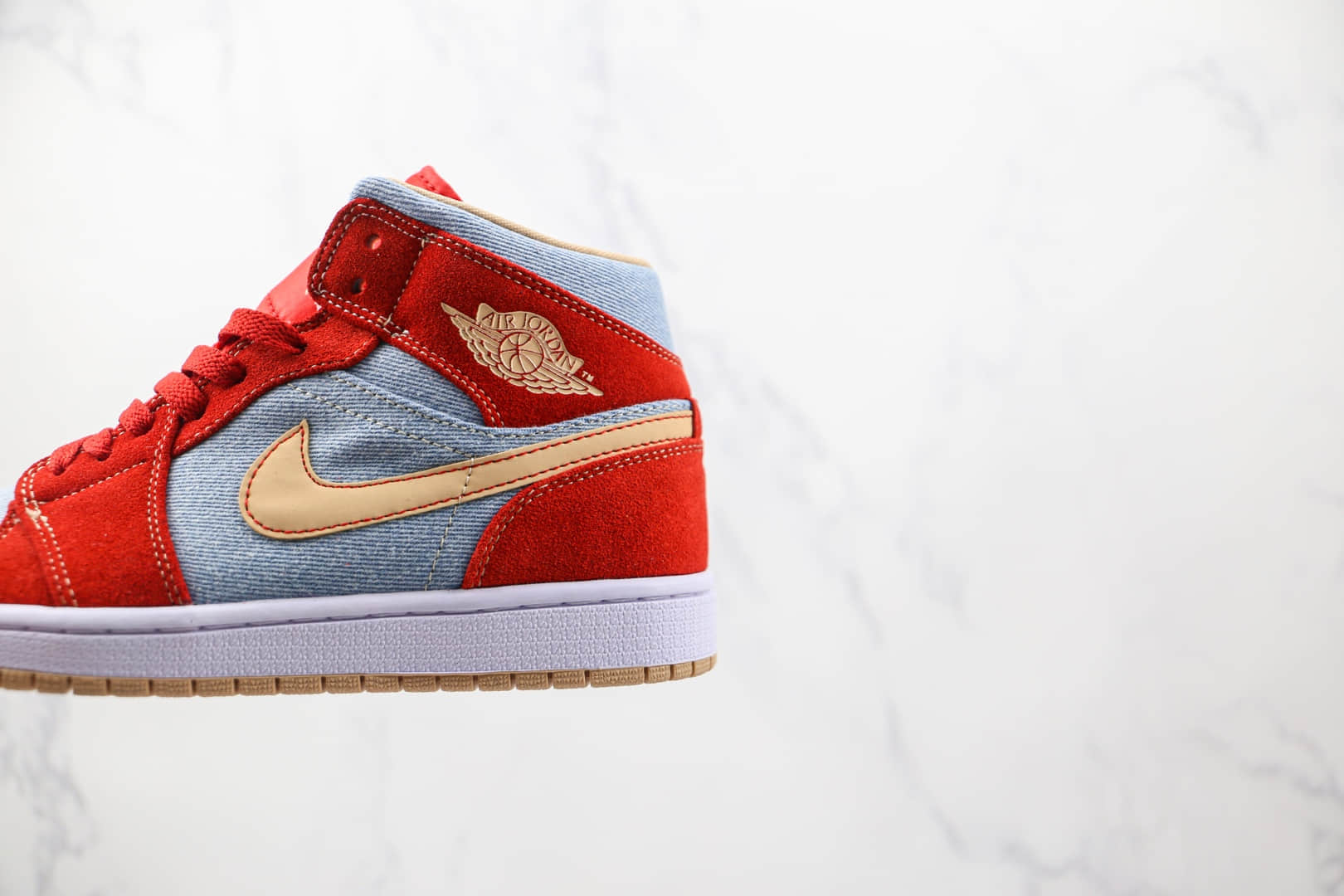乔丹Air Jordan 1 Mid Denim纯原版本中帮AJ1灰红色牛仔板鞋原档案数据开发 货号:DM4352-600