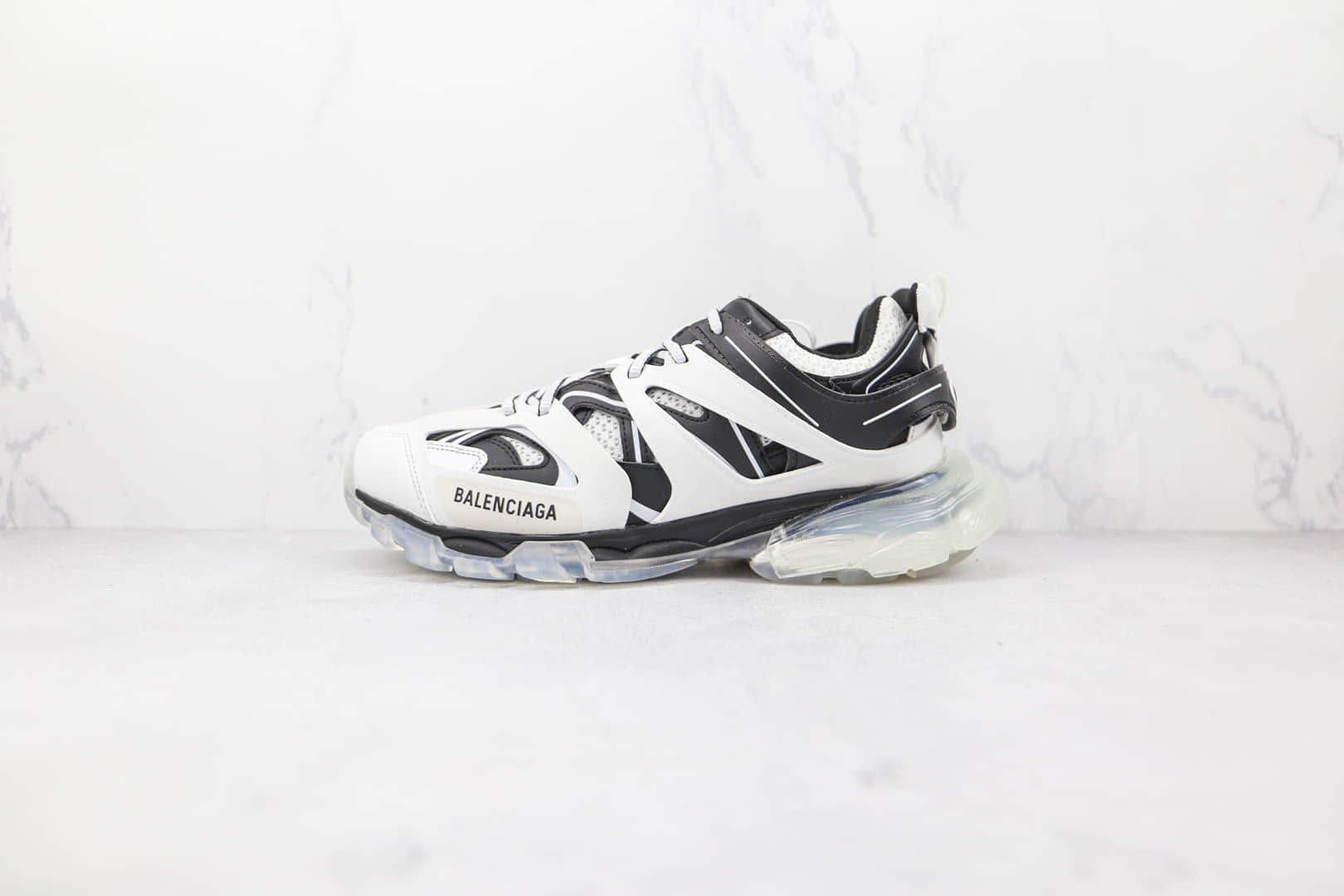 巴黎世家Balenciaga Triple S纯原版本黑白拼色三代复古老爹鞋原档案数据开发 (ID:77358) - 图片1