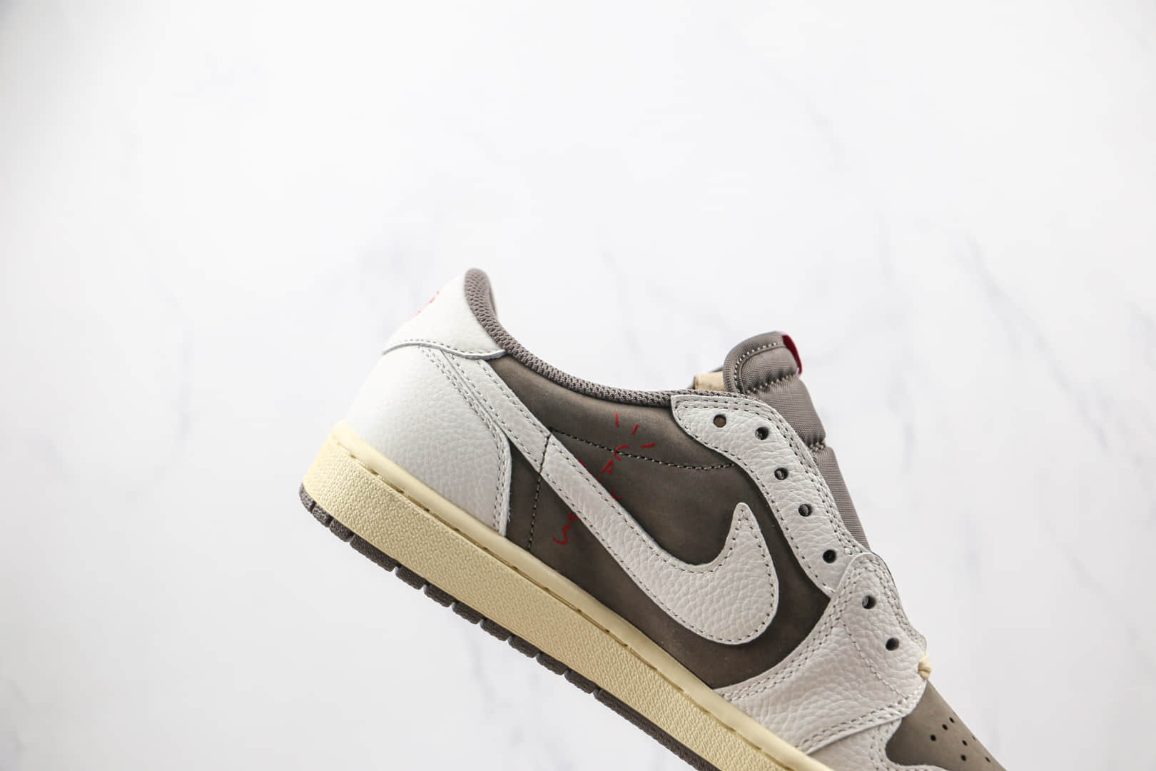乔丹Nike Air Jordan 1 Low OG Reverse Mocha x Travis Scott联名款纯原版本低帮AJ1倒勾反转摩卡棕白板鞋原楦头纸板打造 货号:DM7866-162