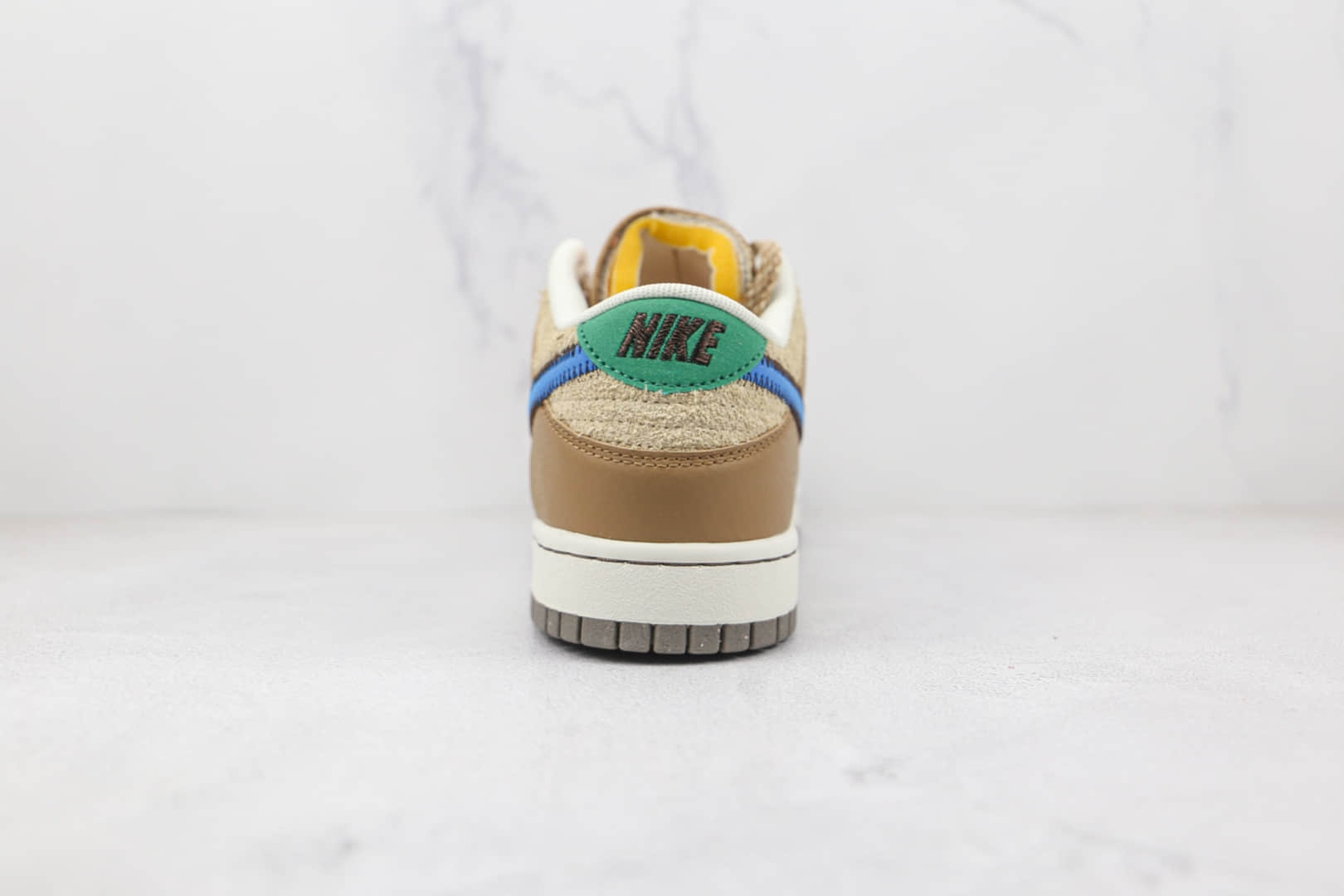 耐克Nike SB Zoom Dunk Low纯原版本低帮SB DUNK毛绒小熊棕色蓝勾板鞋内置气垫 货号:DO6712-200