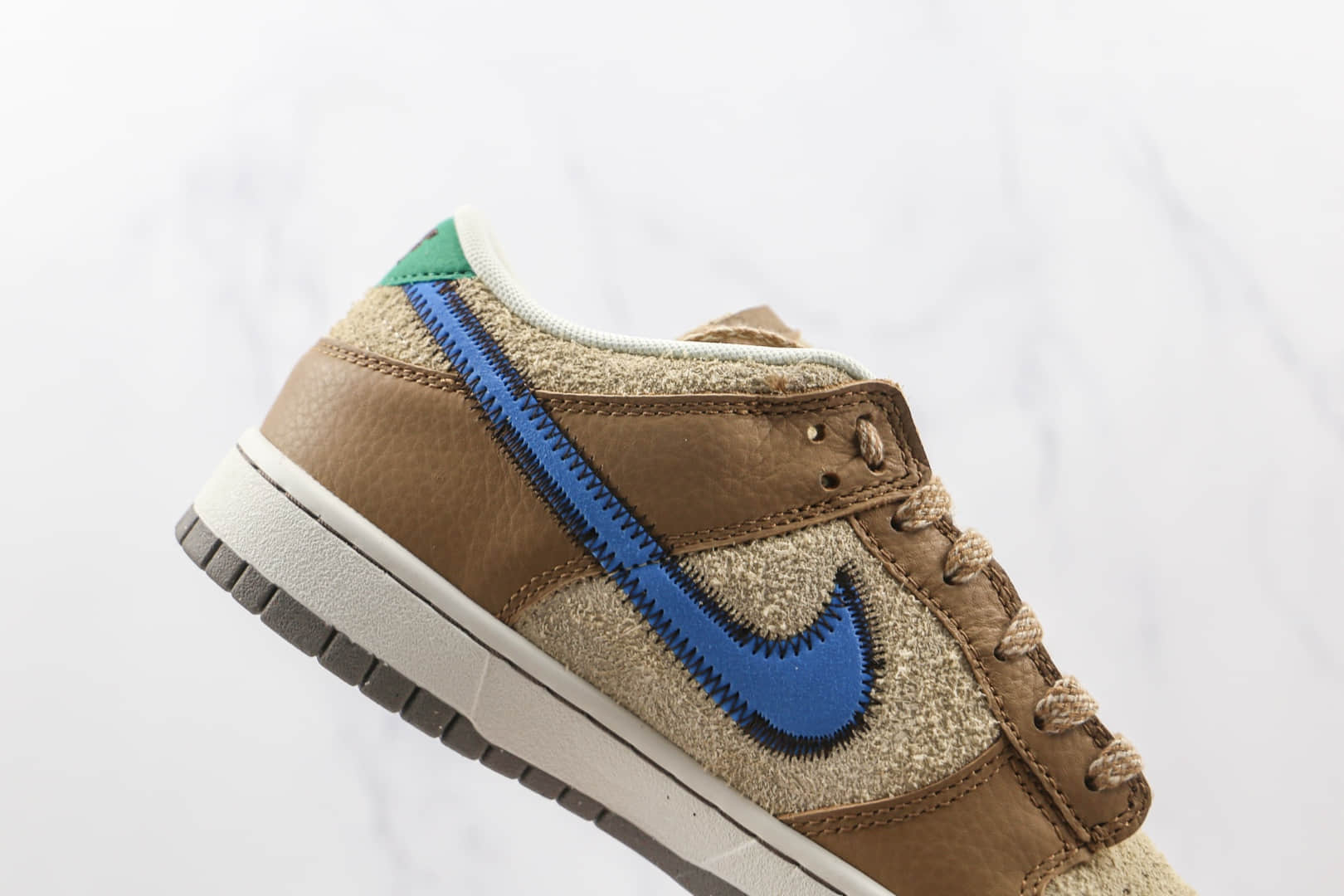 耐克Nike SB Zoom Dunk Low纯原版本低帮SB DUNK毛绒小熊棕色蓝勾板鞋内置气垫 货号:DO6712-200