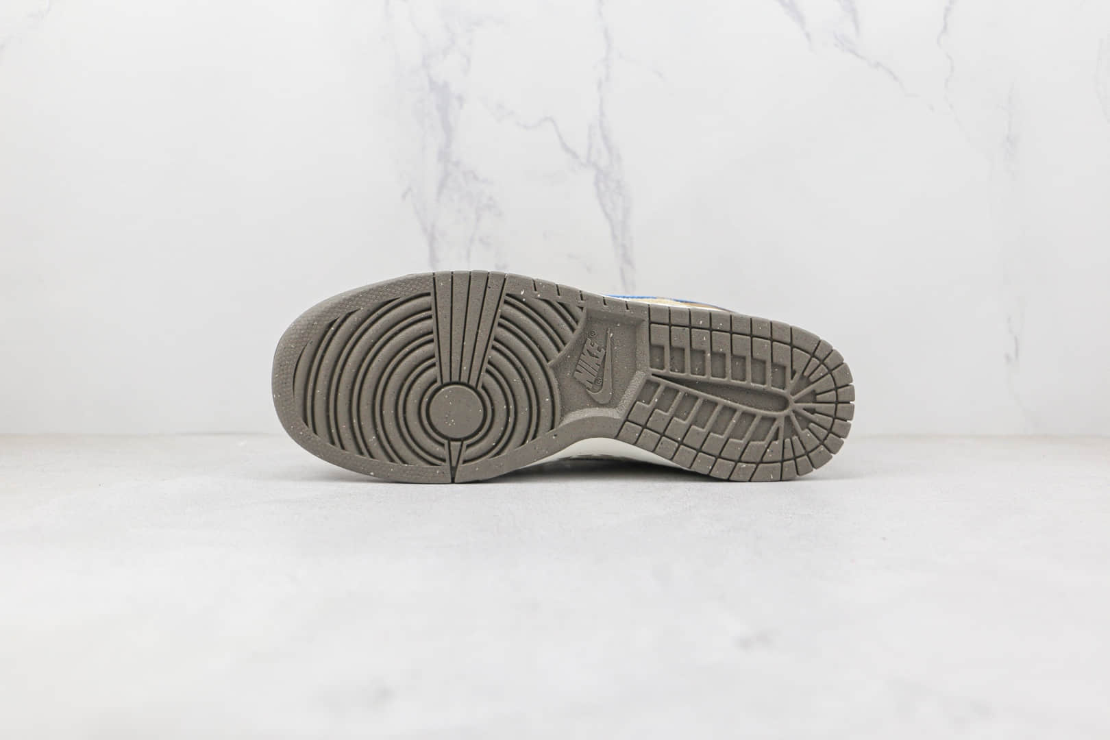 耐克Nike SB Zoom Dunk Low纯原版本低帮SB DUNK毛绒小熊棕色蓝勾板鞋内置气垫 货号:DO6712-200
