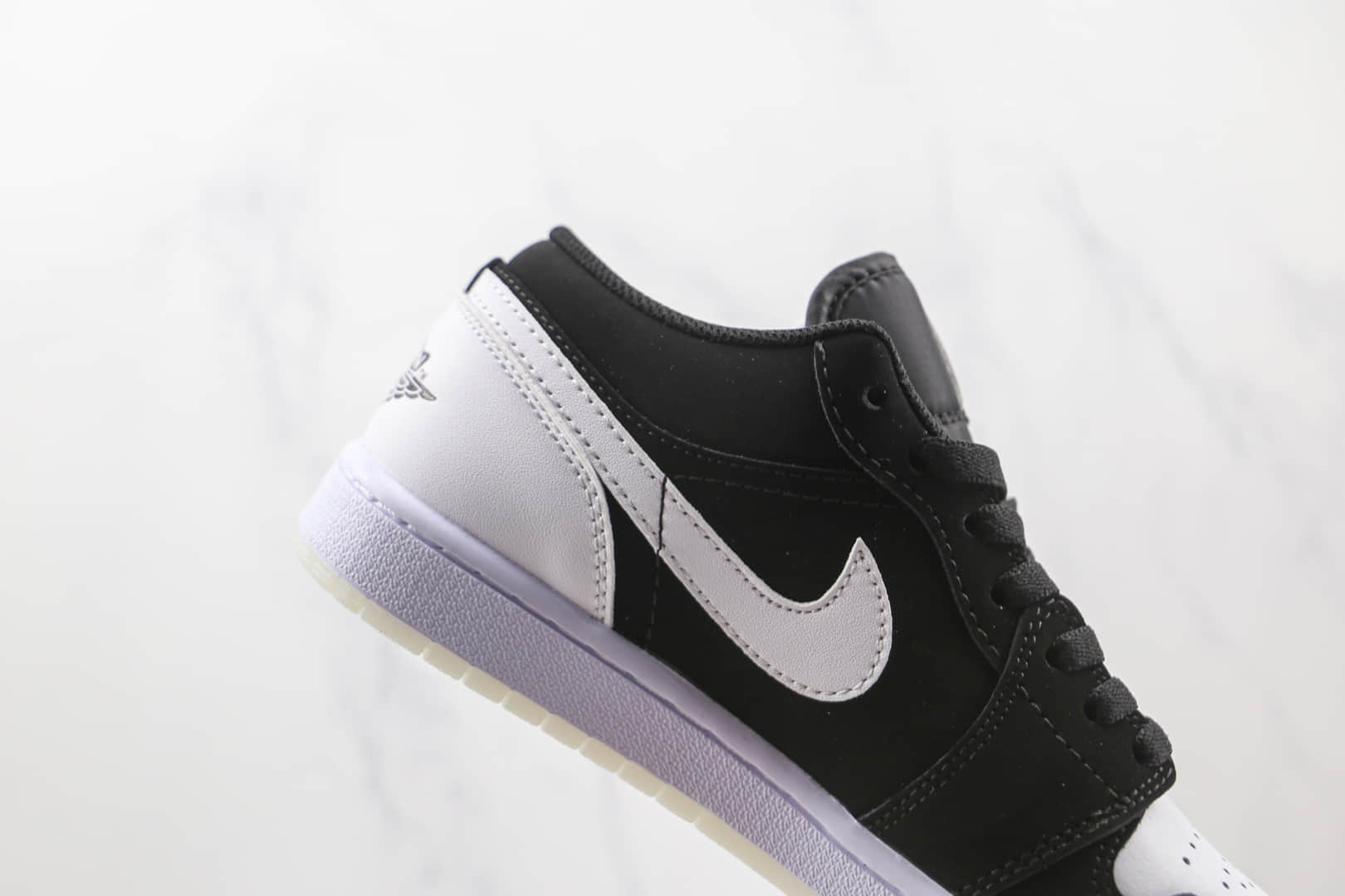 乔丹Air Jordan 1 Low纯原版本低帮AJ1黑白色板鞋原楦头纸板打造 货号:DH6931-001