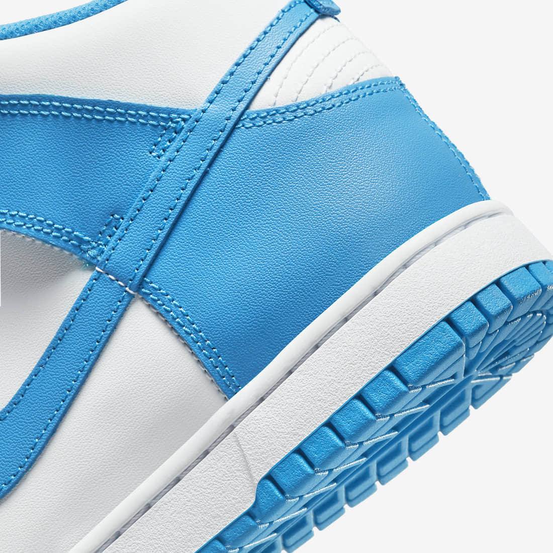 北卡内味儿有了!全新Nike Dunk Hi官图释出! 货号:DD1399-400