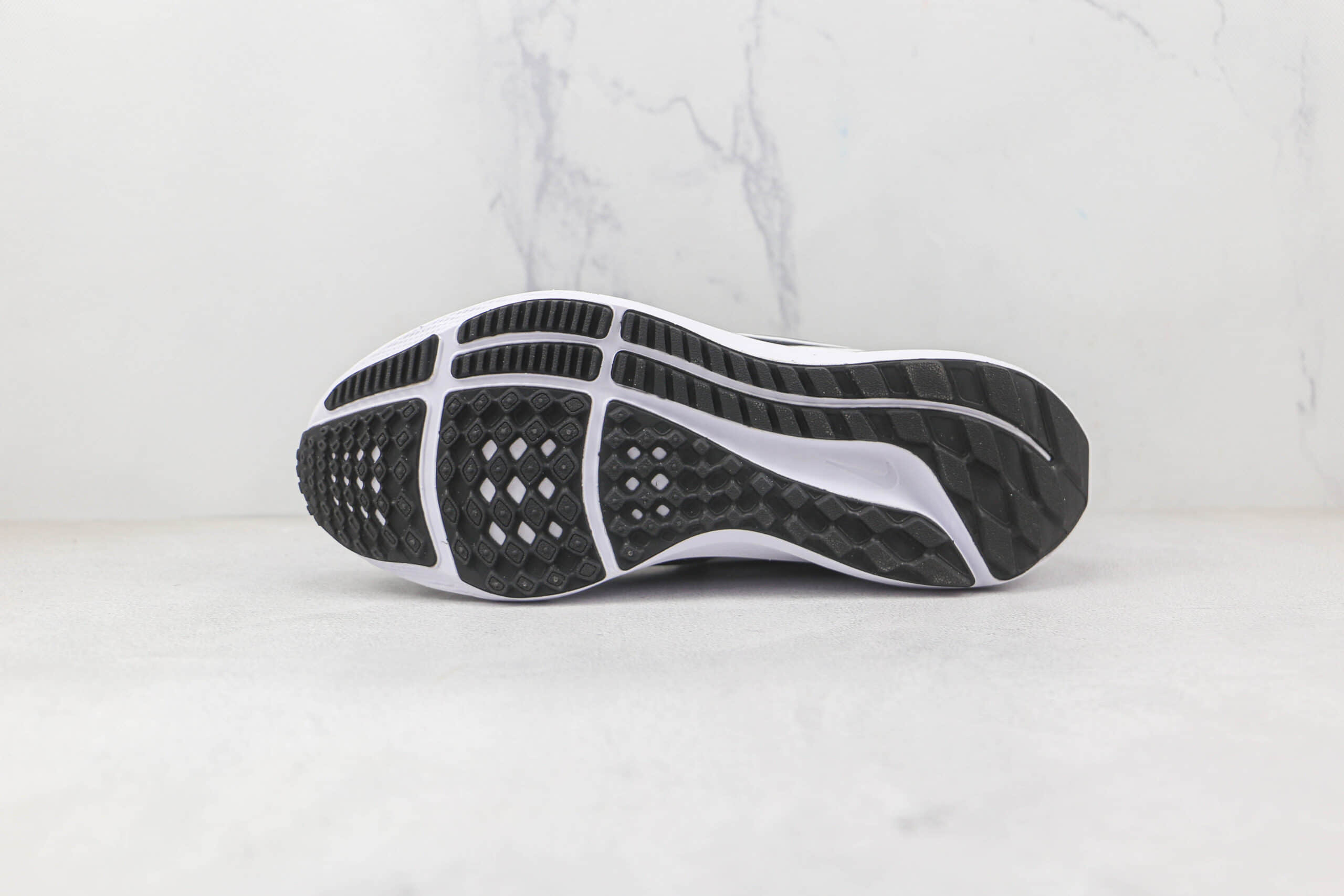 耐克Nike Air Zoom Pegasus 39纯原版本登月39代黑白色针织透气慢跑鞋原楦头纸板打造 货号:DH4072-001