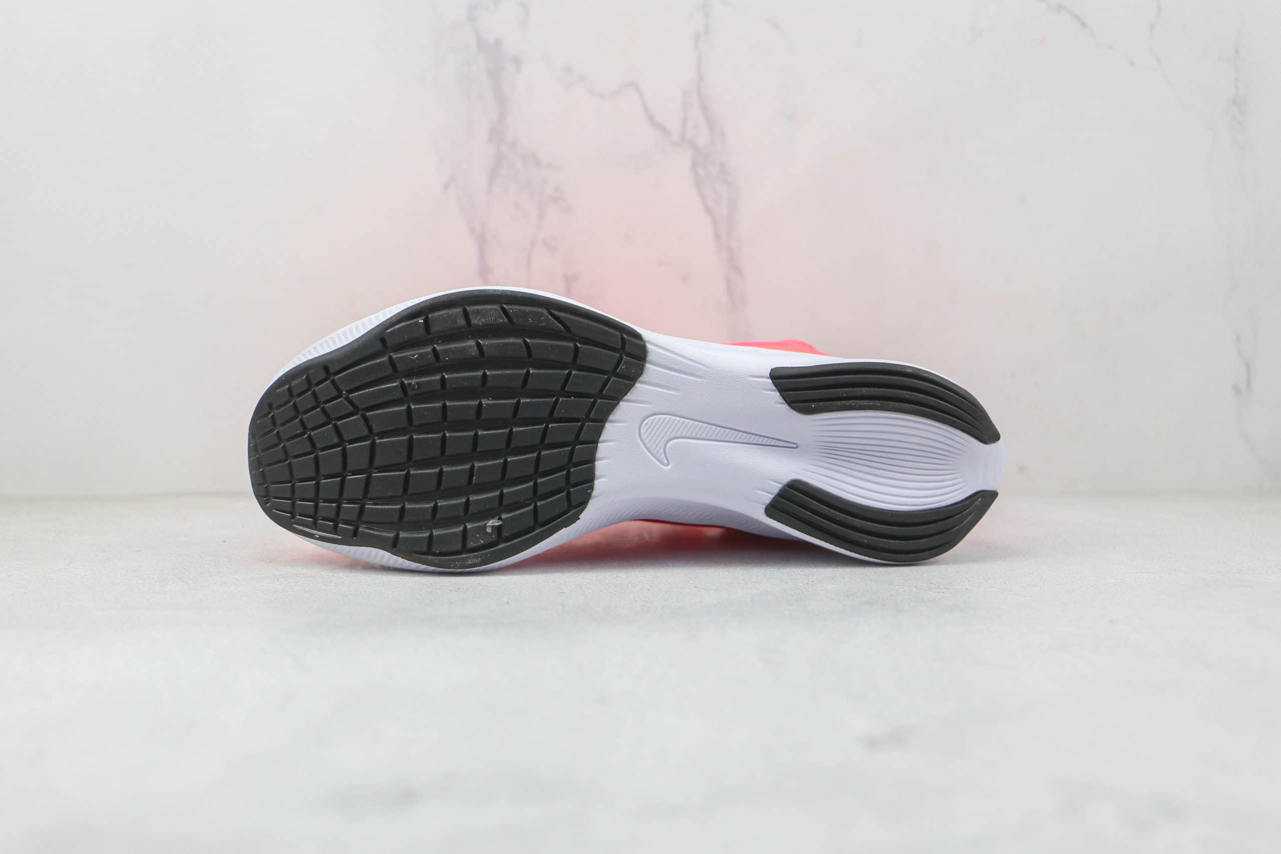 耐克Nike Zoom Fly 4 PG纯原版本粉红色Fly4碳板跑步鞋原楦头纸板打造 货号:CT2401-600
