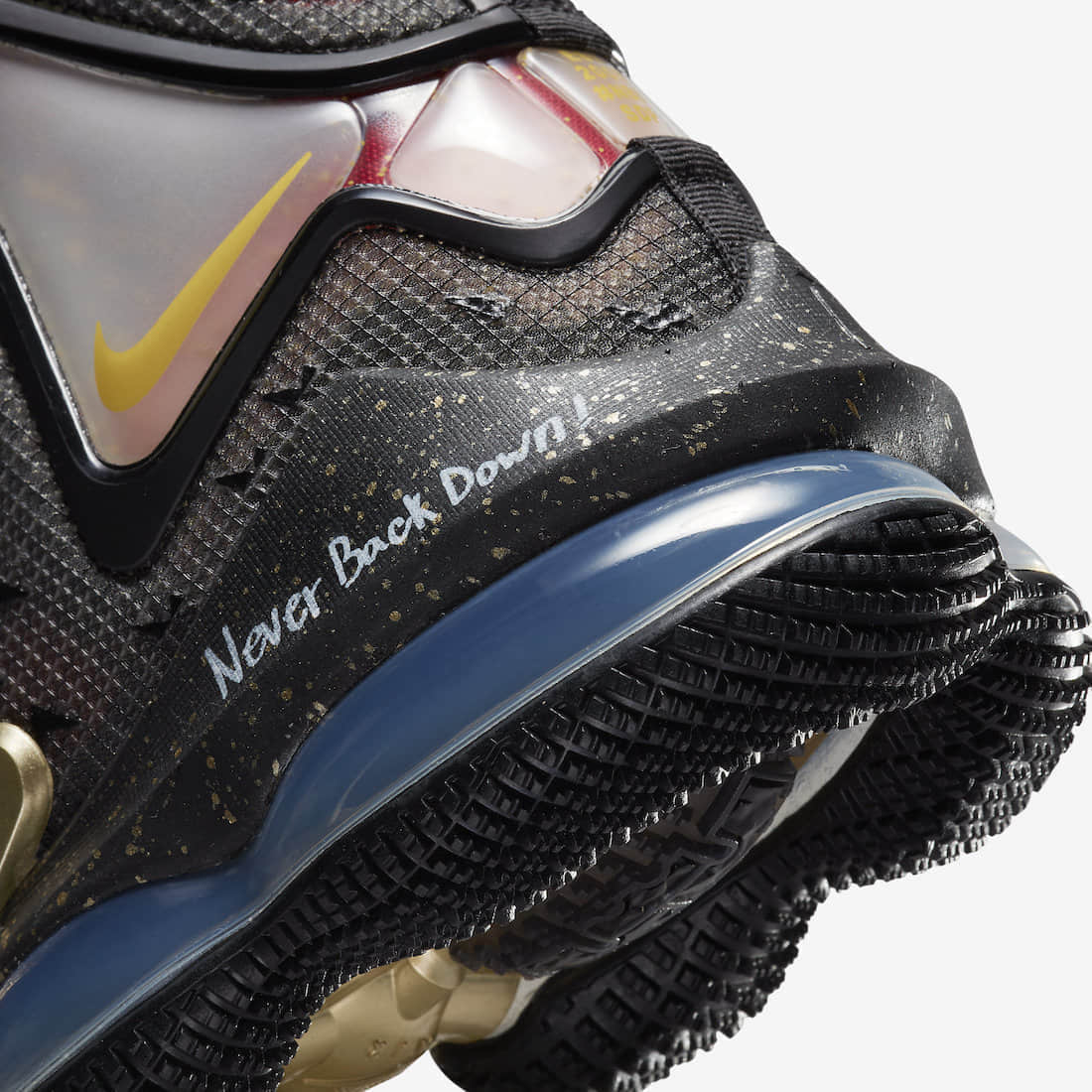 詹姆斯战靴慈善系列主题!全新Nike LeBron 19 官图曝光! 货号:DR6255-001