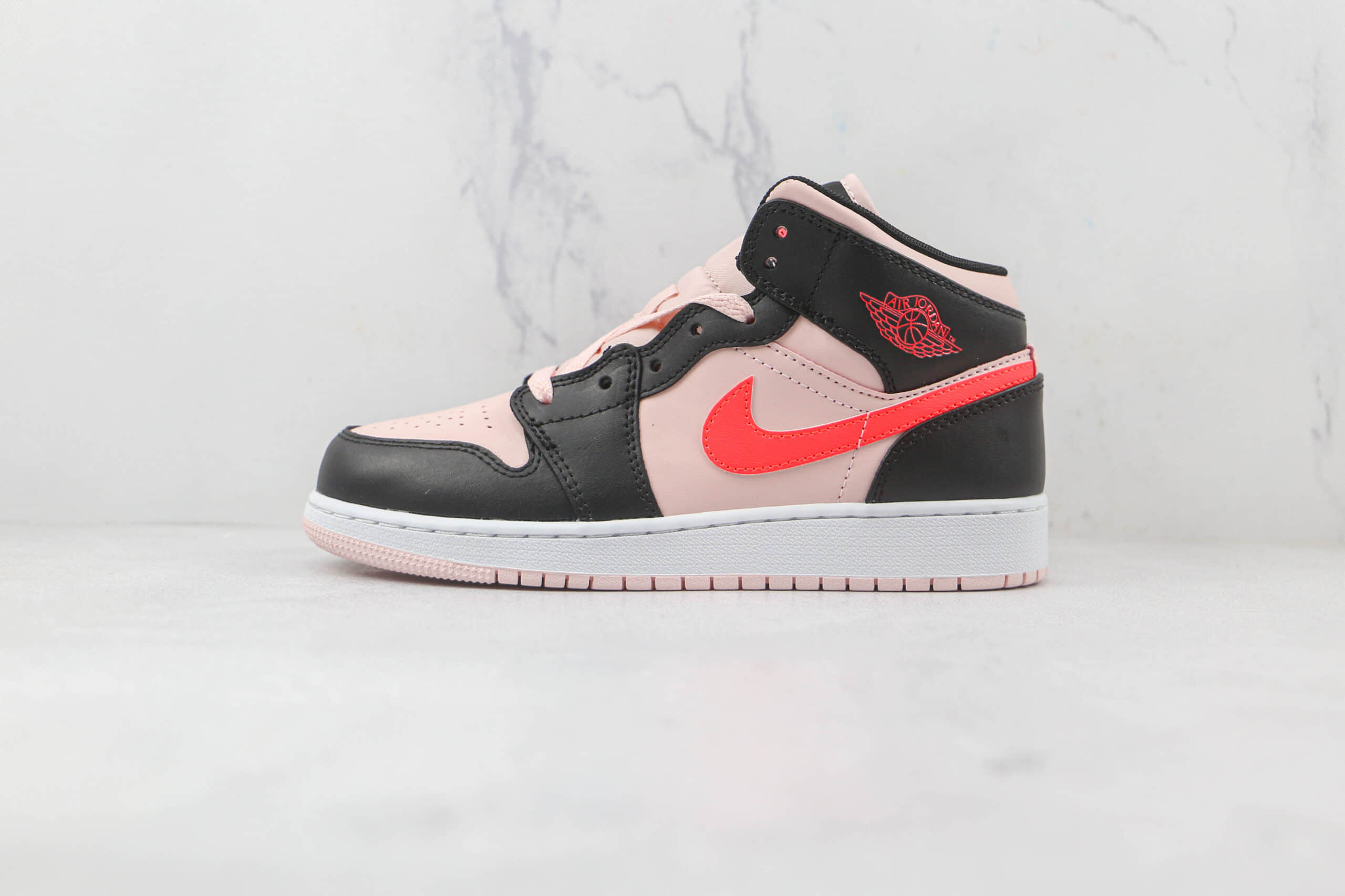 乔丹Air Jordan 1 Mid纯原版本中帮AJ1黑樱花粉篮球鞋原楦头纸板打造 货号:554725-604