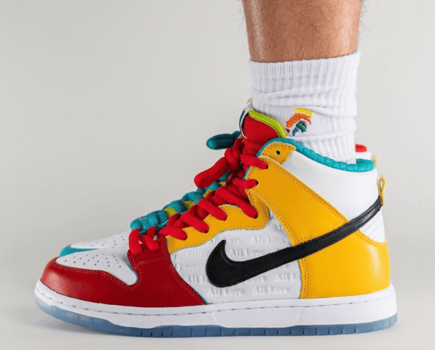 酷似“What The”！全新FroSkate x SB Dunk Hi上脚图释出！ (ID:82803) - 图片1