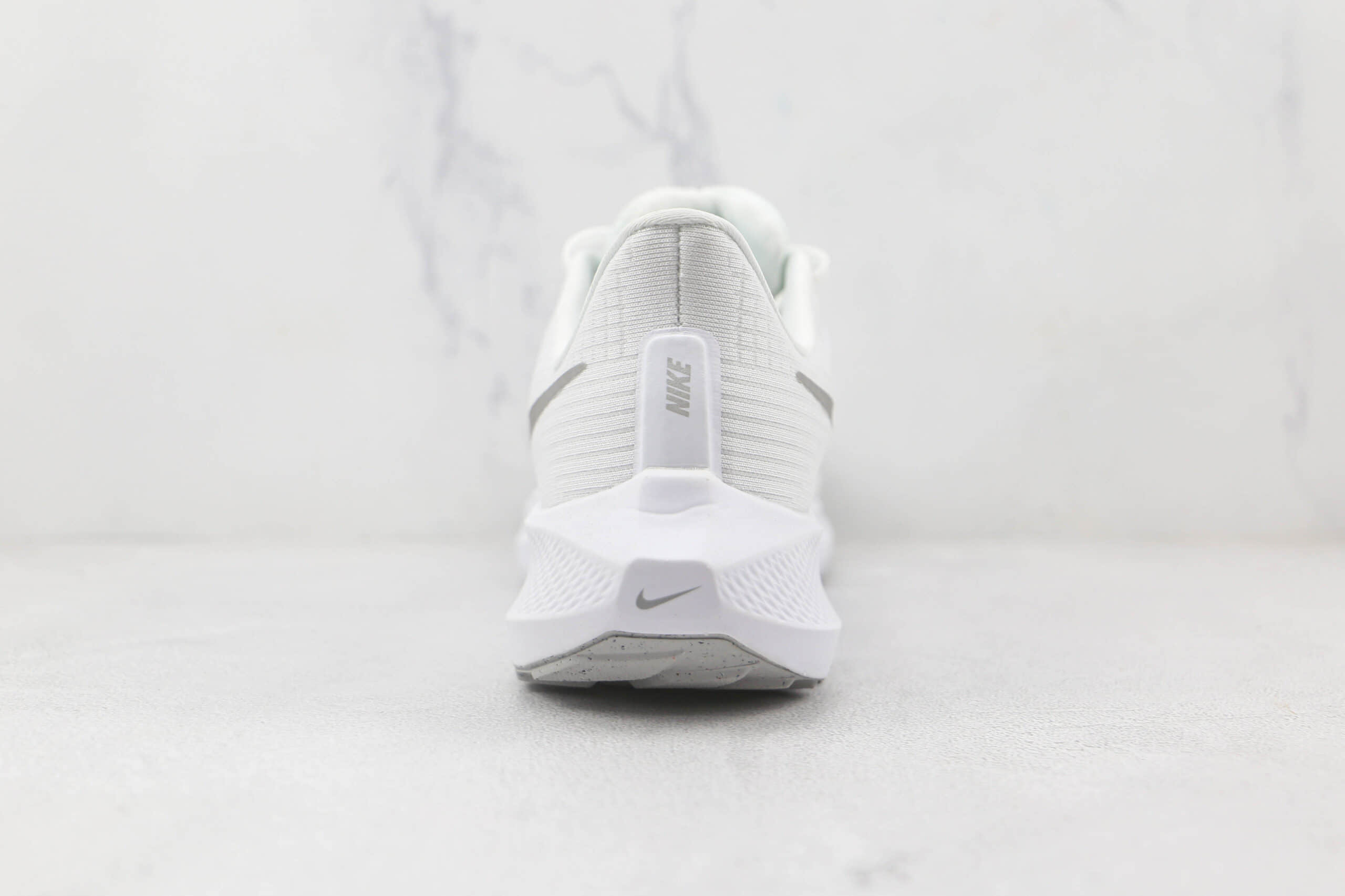 耐克Nike Air Zoom Pegasus 39纯原版本白色登月39代针织透气慢跑鞋原楦头纸板打造 货号:DH4071-100