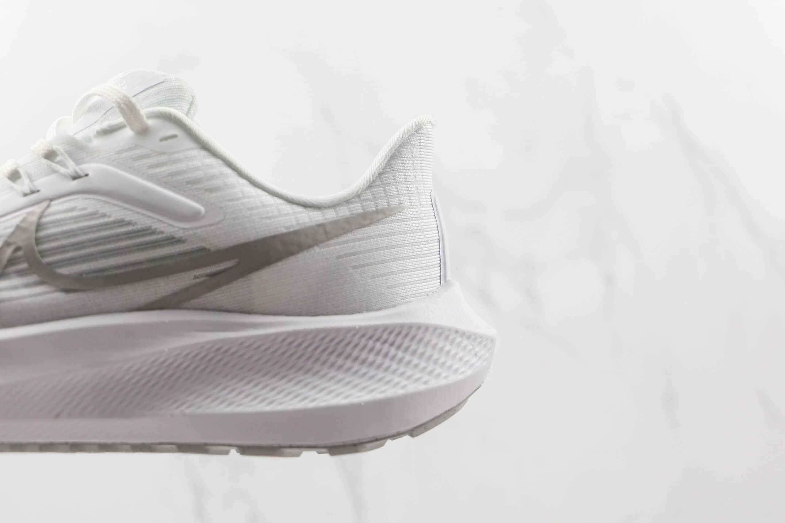 耐克Nike Air Zoom Pegasus 39纯原版本白色登月39代针织透气慢跑鞋原楦头纸板打造 货号:DH4071-100