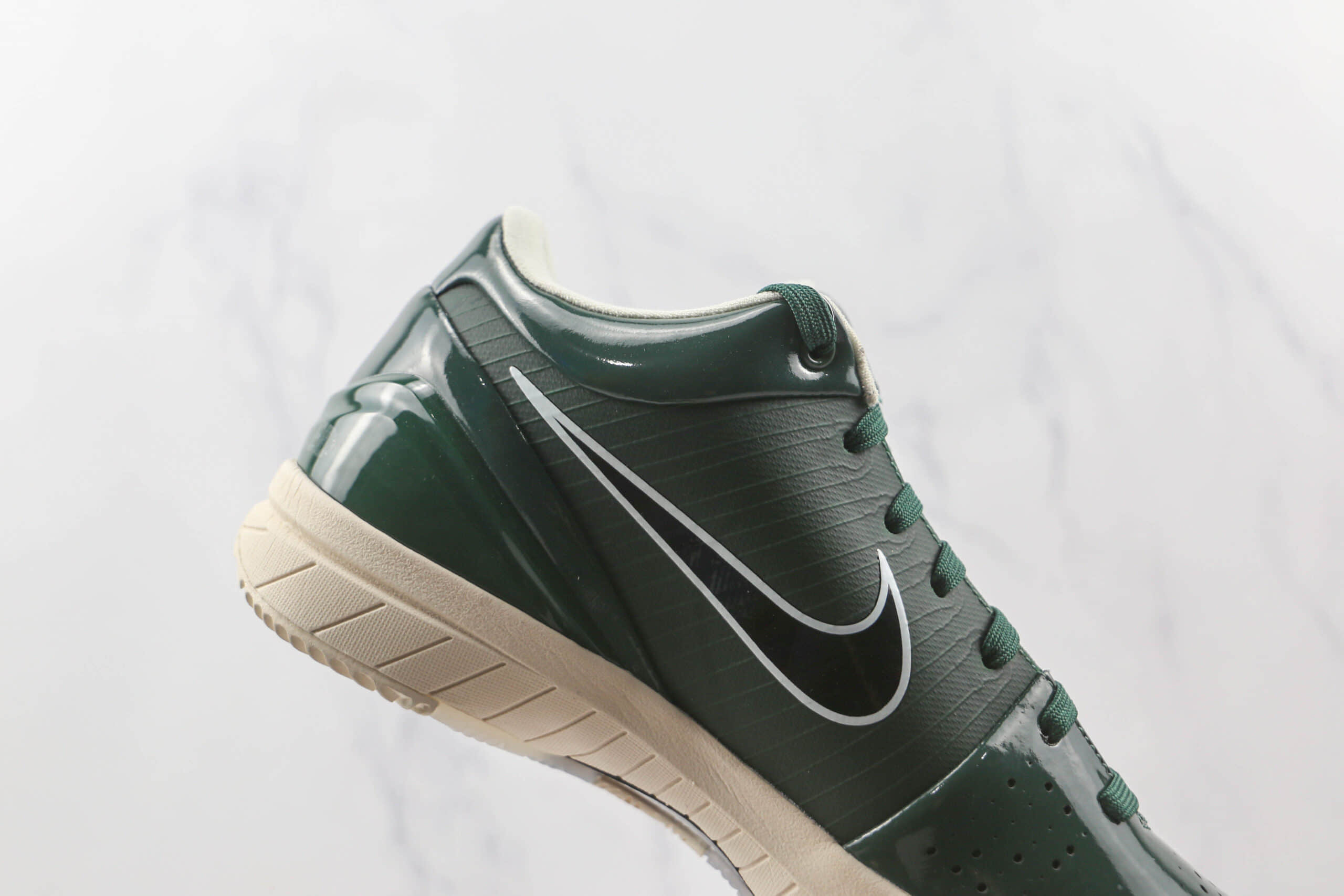 耐克Nike Zoom KOBE 4 x Undefeated联名款纯原版本科比4代暗夜绿实战篮球鞋原鞋开模支持实战 货号:CQ3869-301