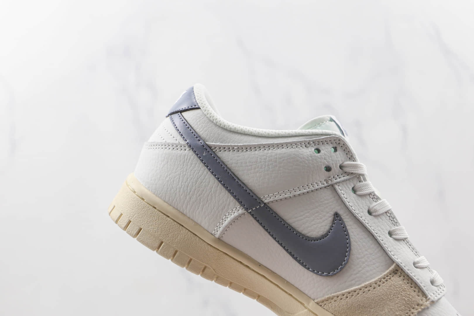 耐克Nike Dunk SB Low纯原版本低帮SB DUNK灰白色板鞋内置气垫 货号：854866-008
