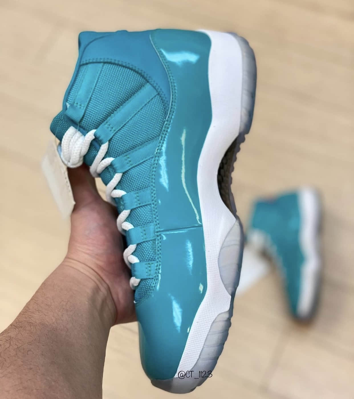 “海豚”AJ11 Sample实物曝光!会市售吗?