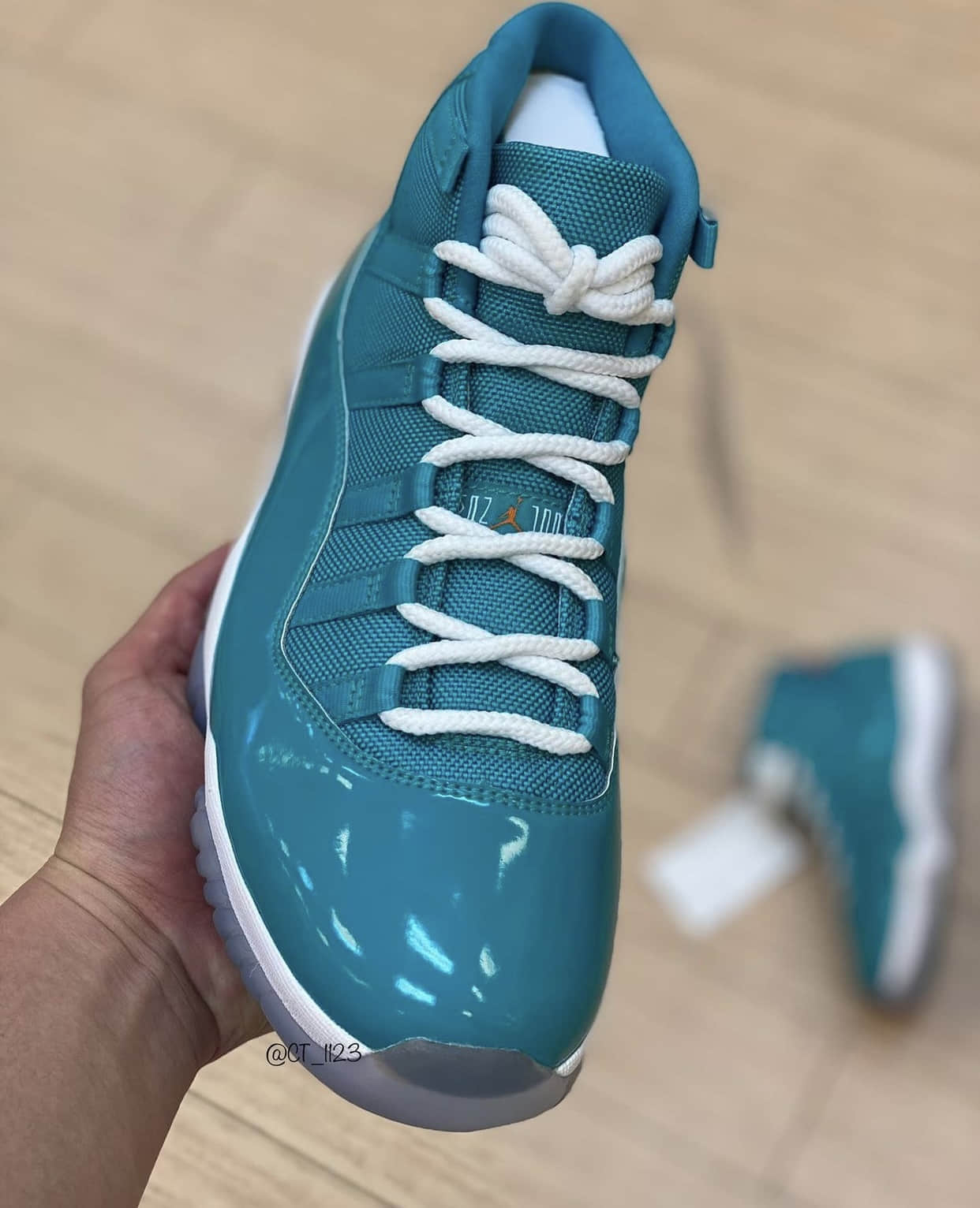 “海豚”AJ11 Sample实物曝光!会市售吗?