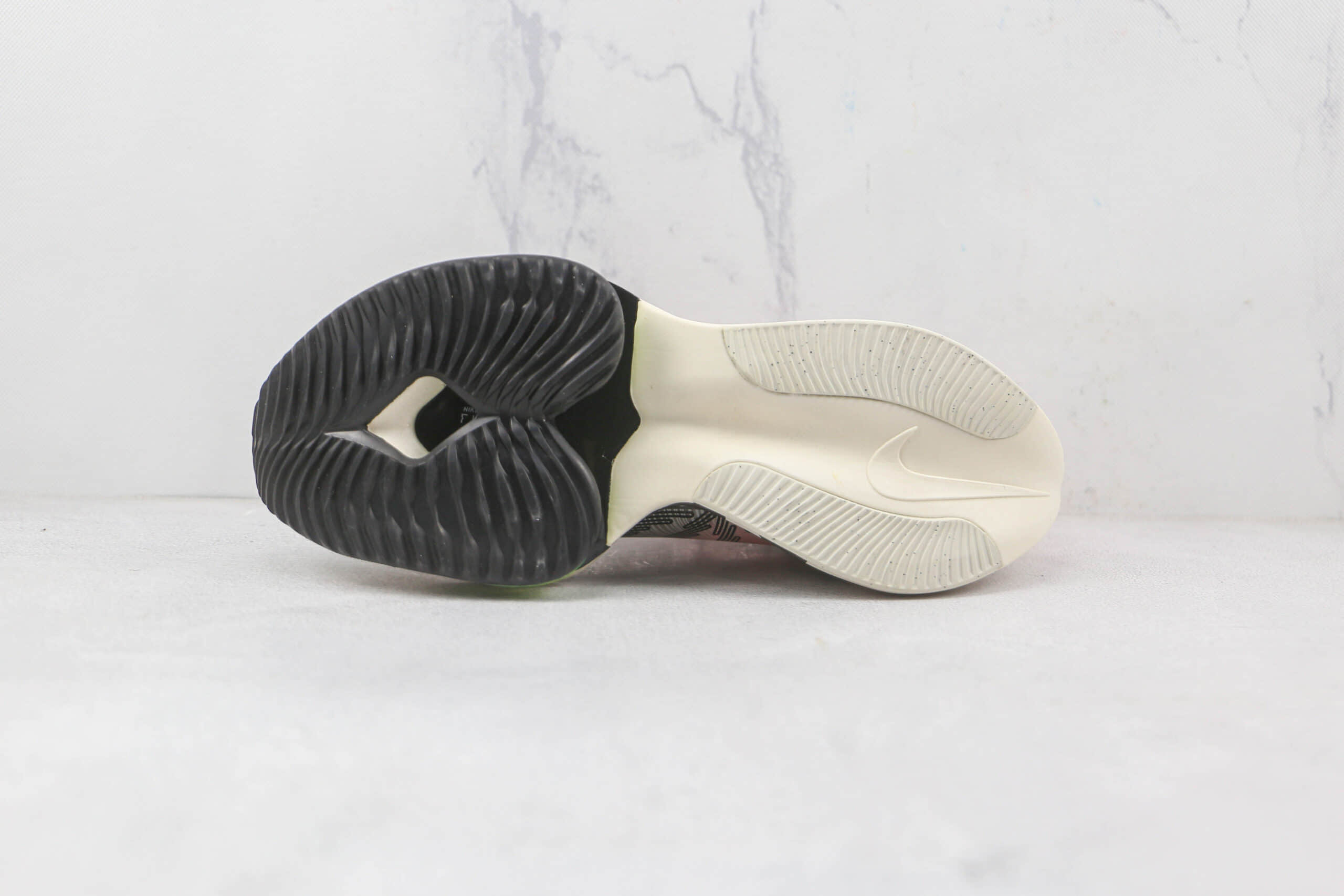 耐克Nike Air Zoom Alphafly NEXT%公司级版本破2代马拉松气垫跑鞋灰黑色原楦开发 货号:DB0129-001