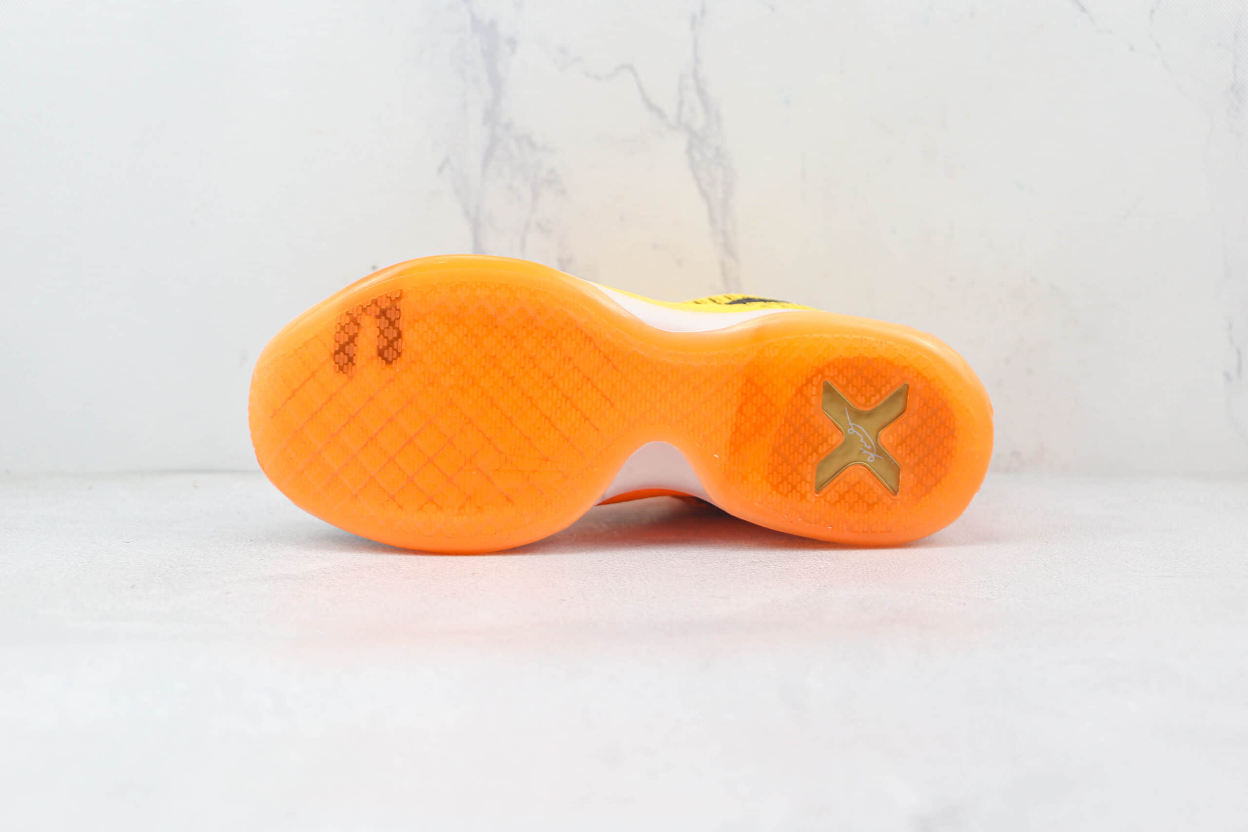 耐克Nike Kobe 10 Chester纯原版本科比10代日落大道配色篮球鞋原楦头纸板打造 货号:747212-818