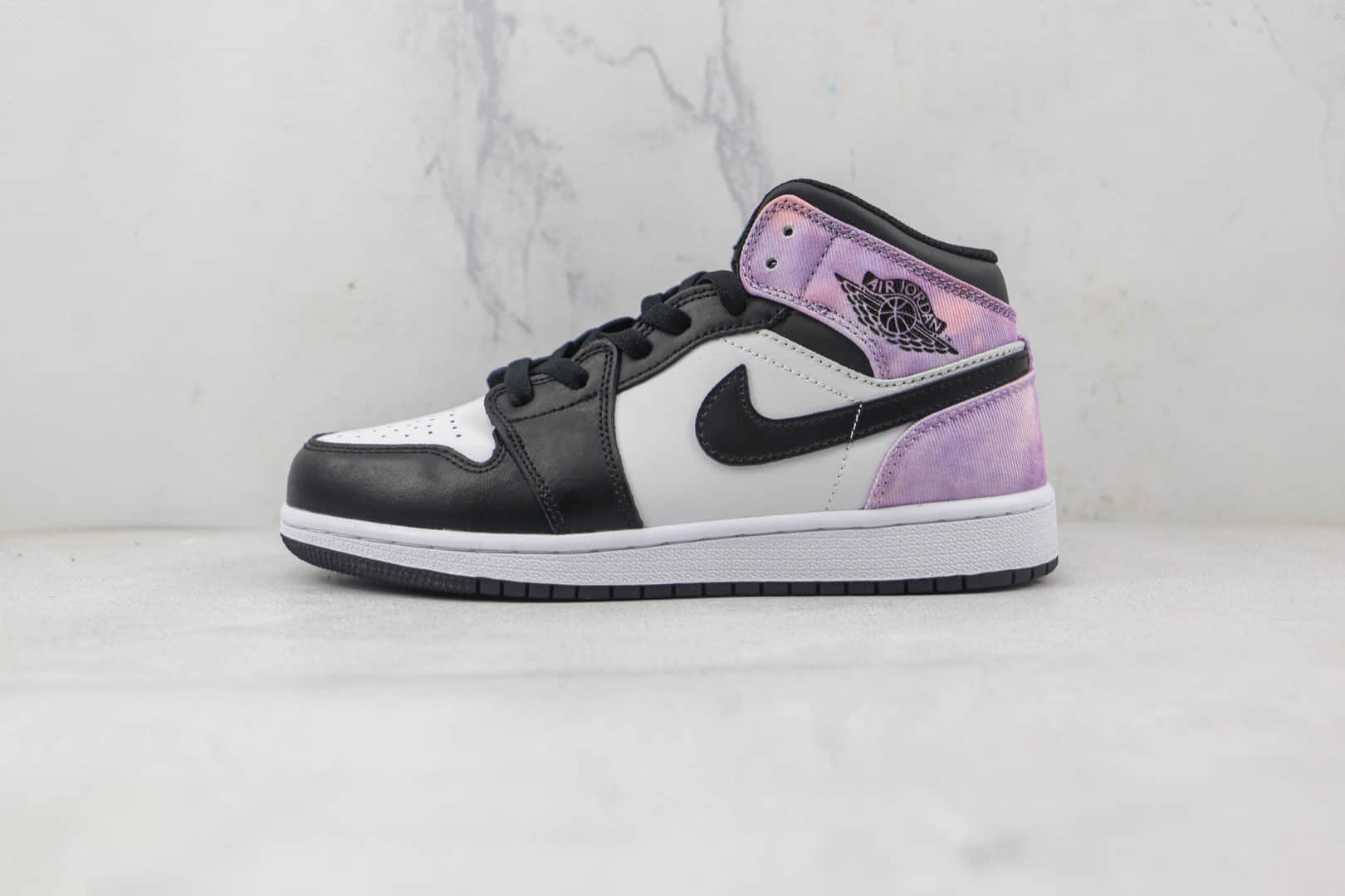 乔丹Air Jordan 1 Mid White Tan Navy纯原版本中帮AJ1白黑皮粉扎染配色板鞋原鞋开模一比一打造 (ID:85516) - 图片1