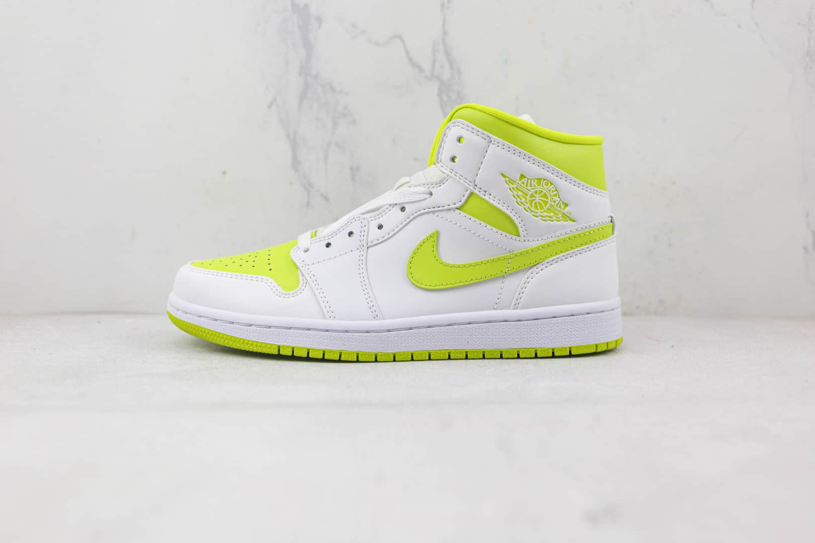 乔丹Air Jordan 1 Mid White Lime纯原版本中帮AJ1白绿配色板鞋原楦头纸板打造 (ID:85641) - 图片1
