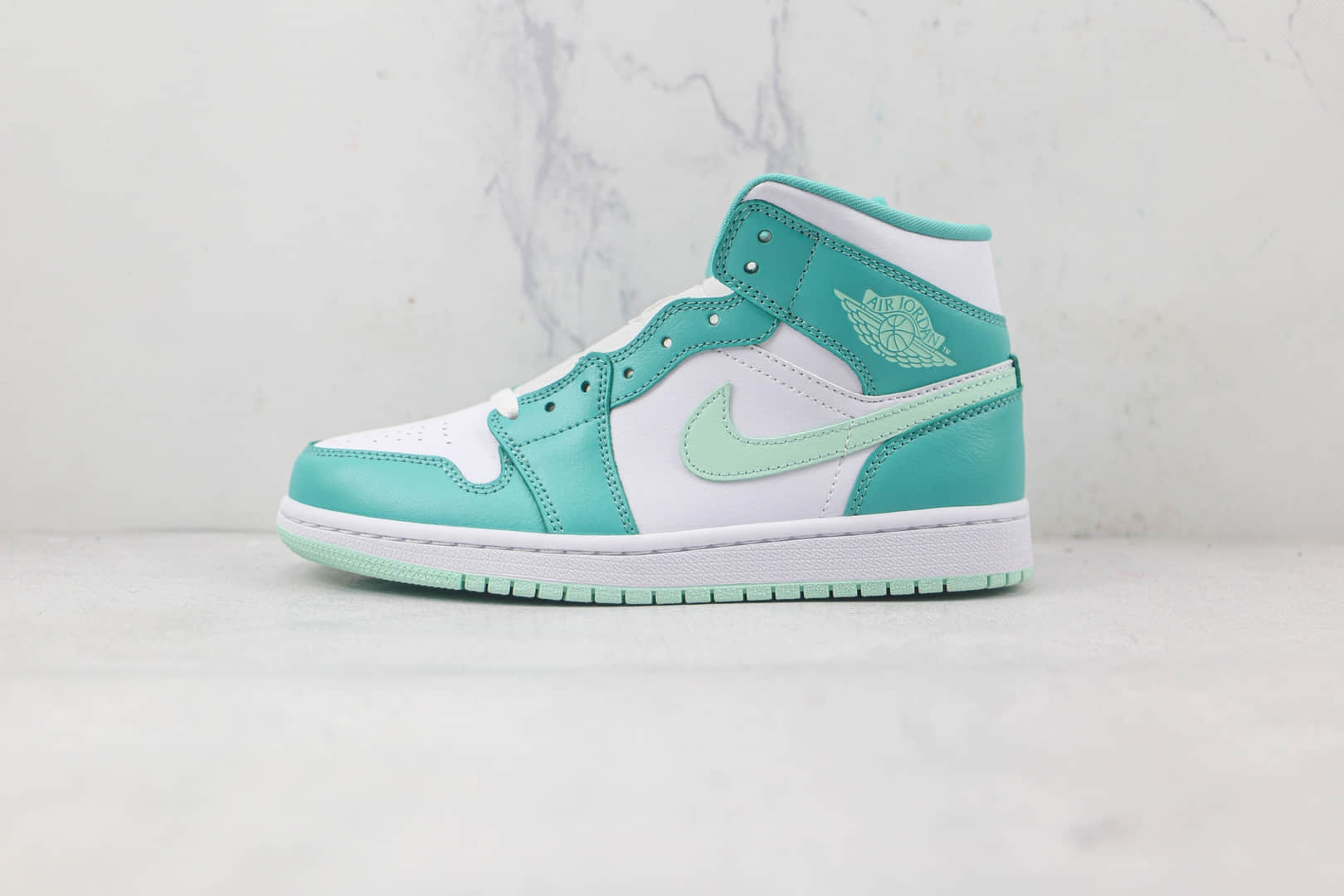 乔丹Air Jordan 1 Mid纯原版本中帮AJ1小蒂芙尼配色篮球鞋原盒原标原档案数据开发 货号:DV2229-300