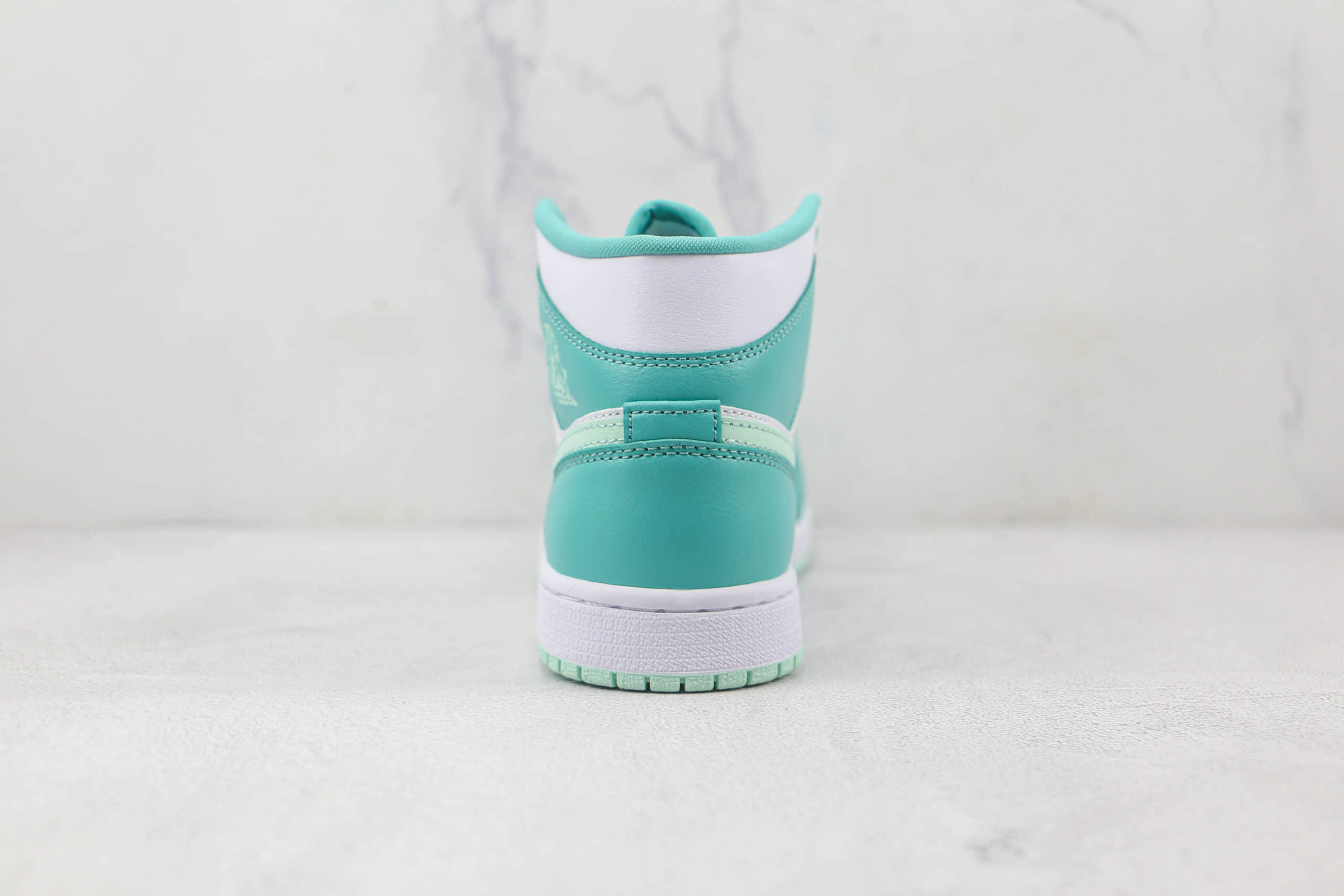 乔丹Air Jordan 1 Mid纯原版本中帮AJ1小蒂芙尼配色篮球鞋原盒原标原档案数据开发 货号:DV2229-300