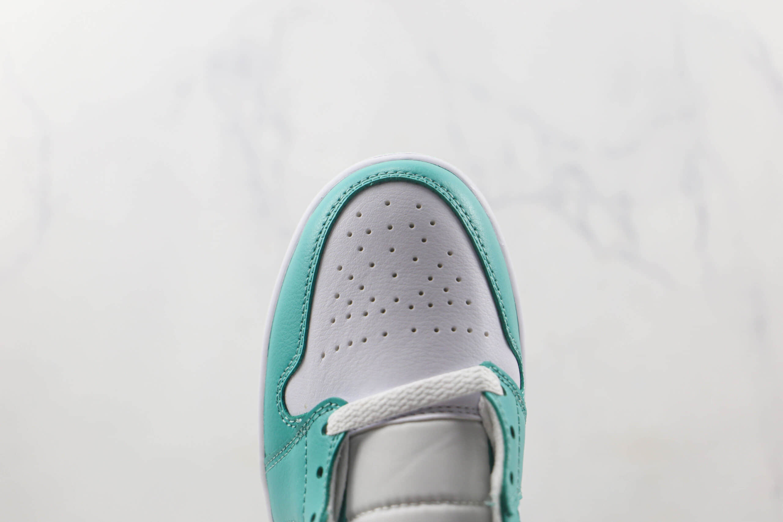 乔丹Air Jordan 1 Mid纯原版本中帮AJ1小蒂芙尼配色篮球鞋原盒原标原档案数据开发 货号:DV2229-300