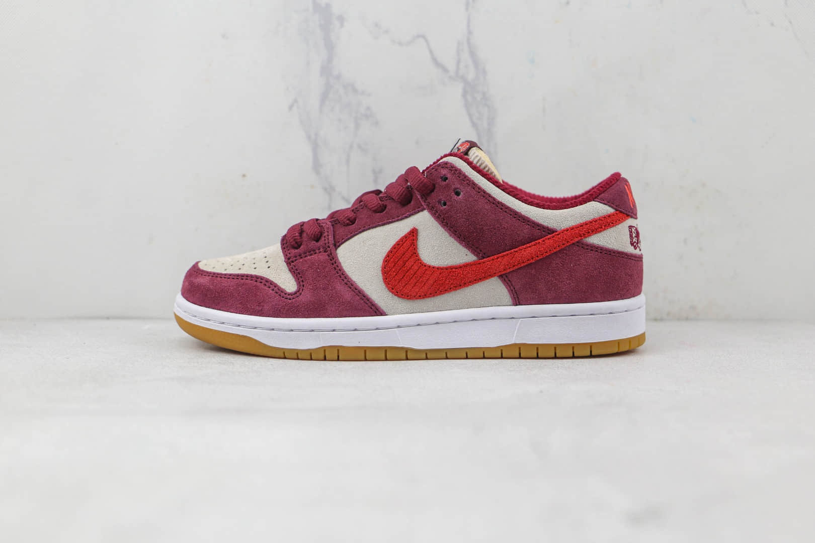 耐克Nike SB Dunk Low Pro Color纯原版本低帮SB DUNK灯芯绒酒红色板鞋内置气垫 货号:DX4589-600