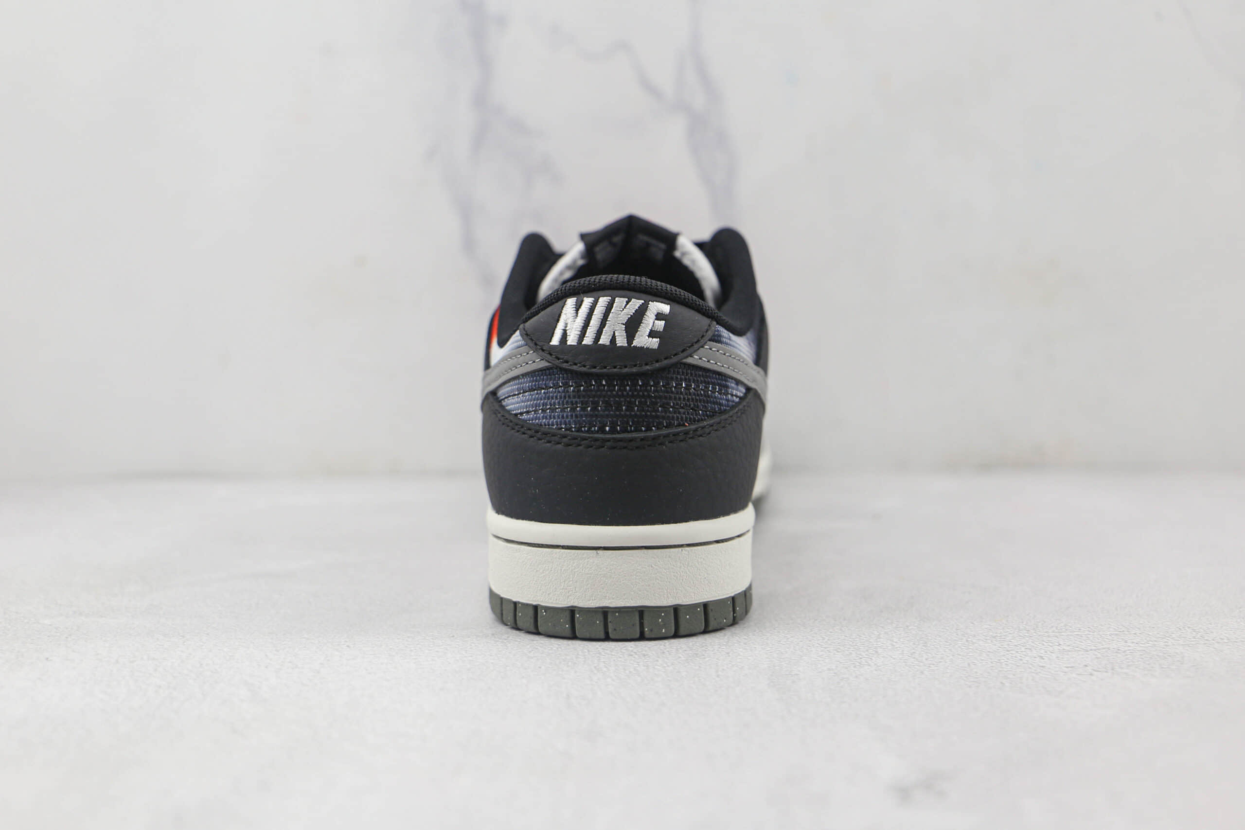 耐克Nike SB Zoom Dunk Low Graffti纯原版本低帮SB DUNK黑橙色板鞋原楦头纸板打造 货号:DM0108-001