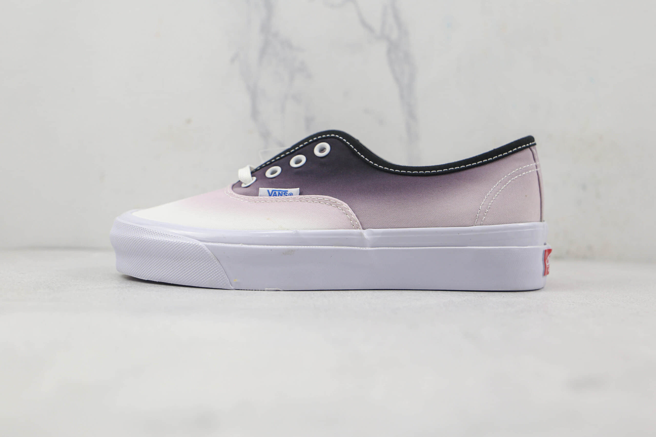 万斯Vans Vault OG Authentic LX公司级版本高端支线渐变黑紫硫化板鞋原楦头纸板打造 (ID:86436) - 图片1