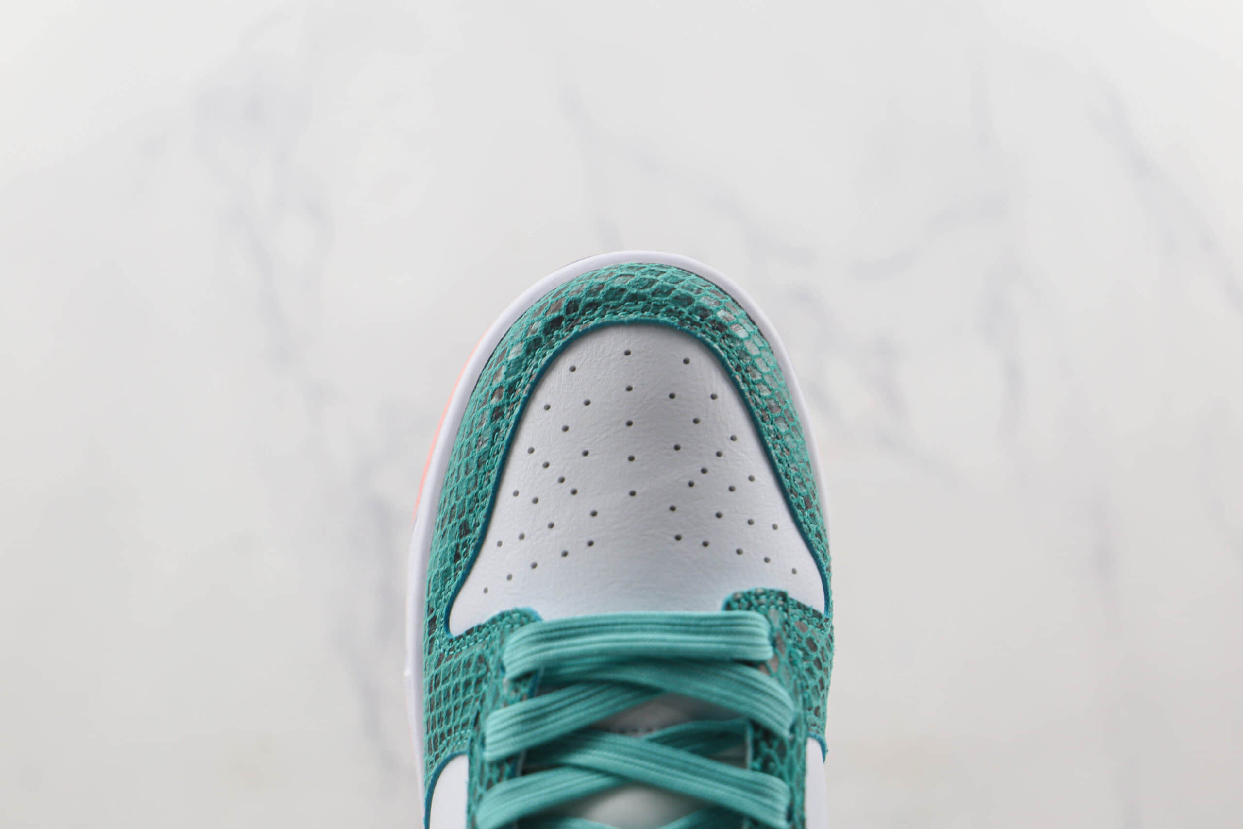 耐克Nike SB Zoom Dunk Low莆田纯原复刻天花板SB DUNK白绿蛇纹粉钩板鞋内置气垫 货号:DR8577-300