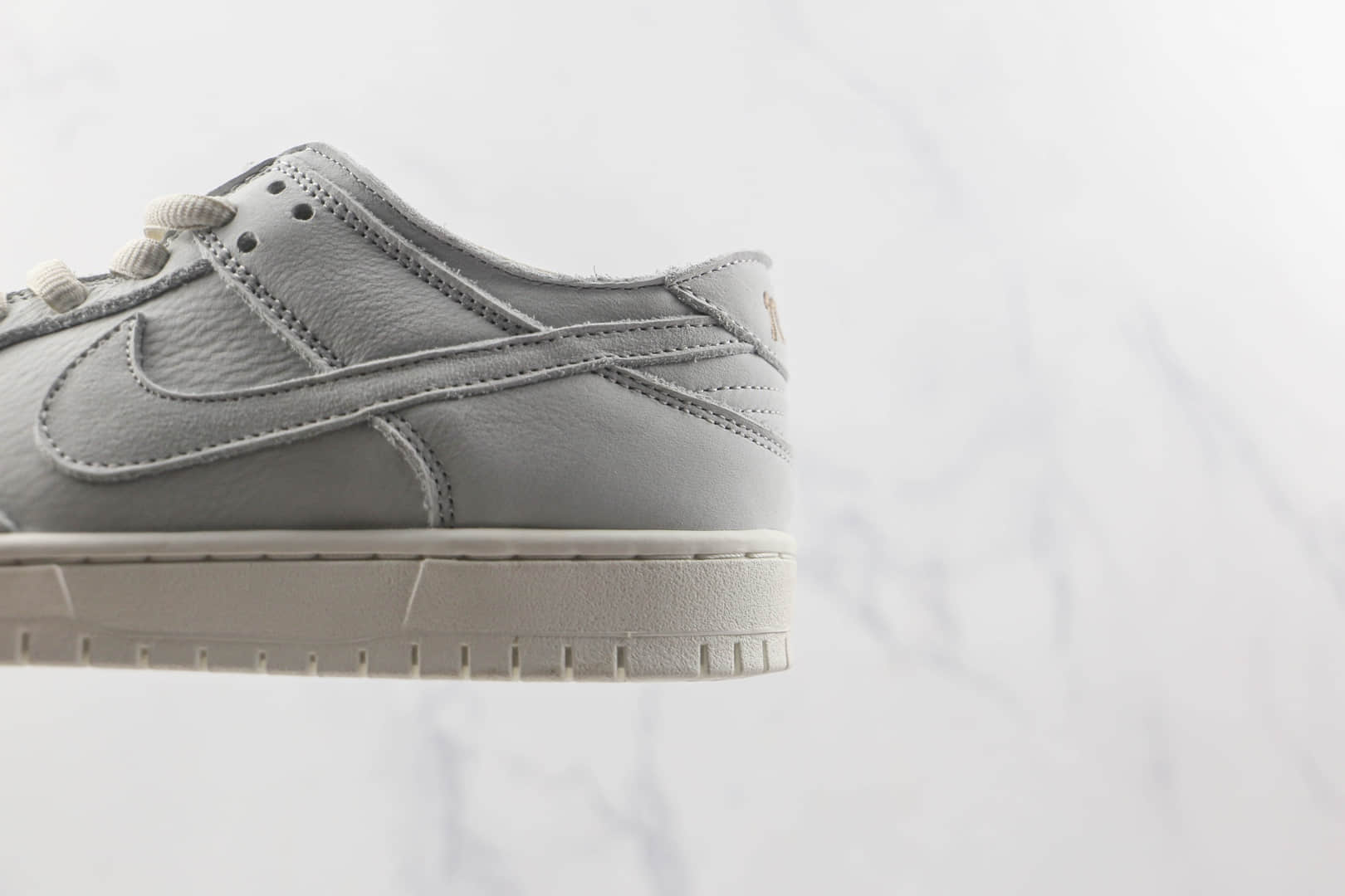 耐克Nike SB ZOOM DUNK LOW PRO莆田纯原复刻SB DUNK灰色板鞋原楦头纸板打造 货号:AA4275-001