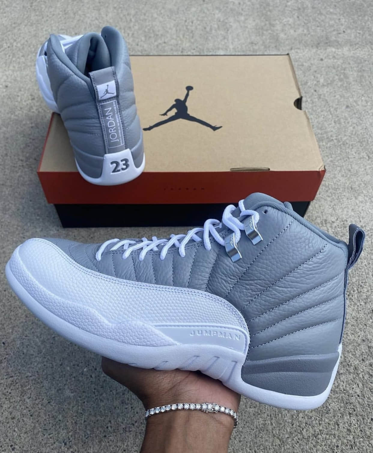 AJ12“酷灰”最新实物曝光！8月20日发售！ (ID:87351) - 图片1